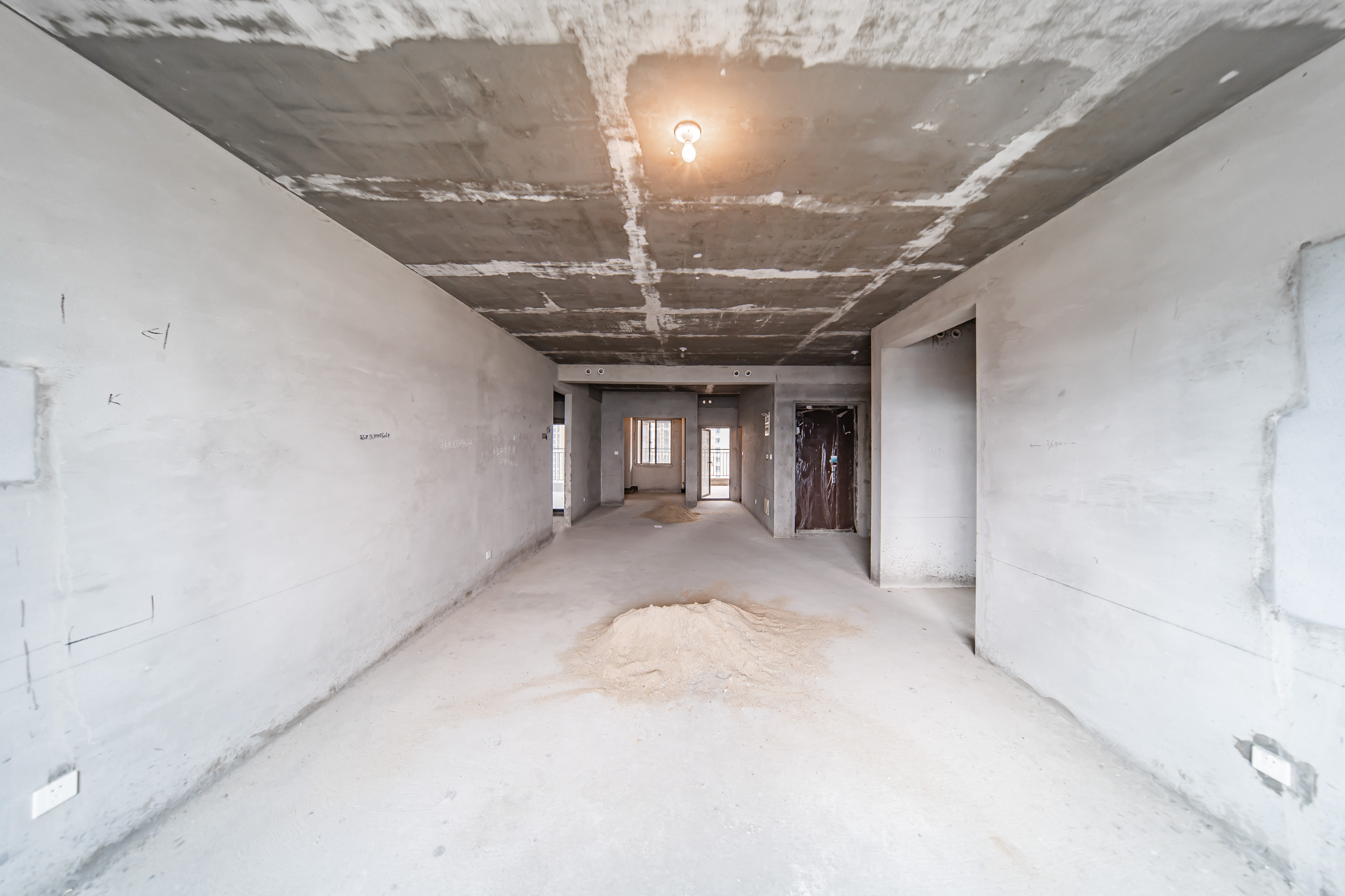 兰亭湾畔 4室2厅3卫 188.0万 兰亭湾畔 4室2厅3卫 188.0万客厅