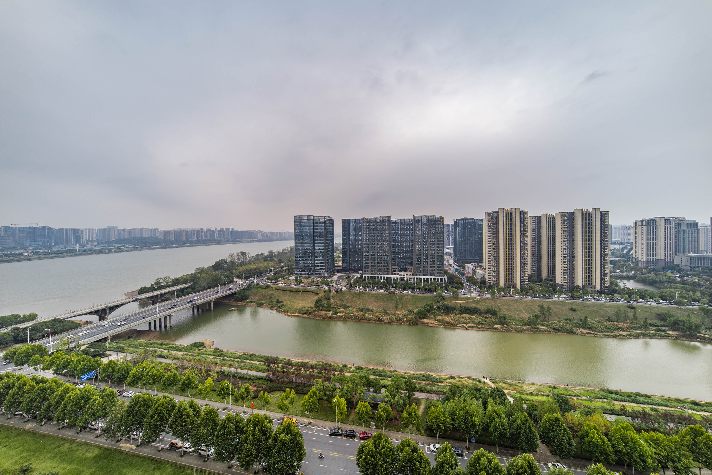 兰亭湾畔 4室2厅3卫 188.0万 兰亭湾畔 4室2厅3卫 188.0万其他