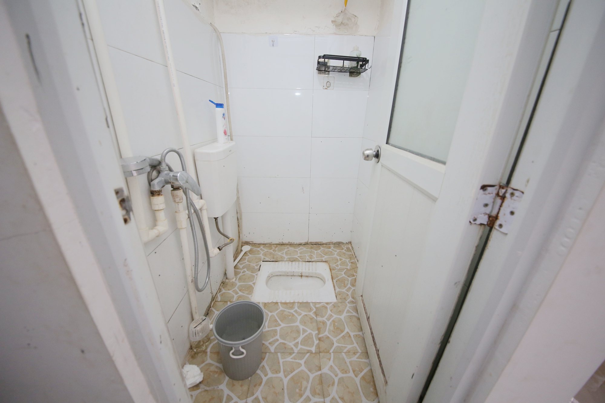 新富城  4室2厅2卫    100.0万卫生间