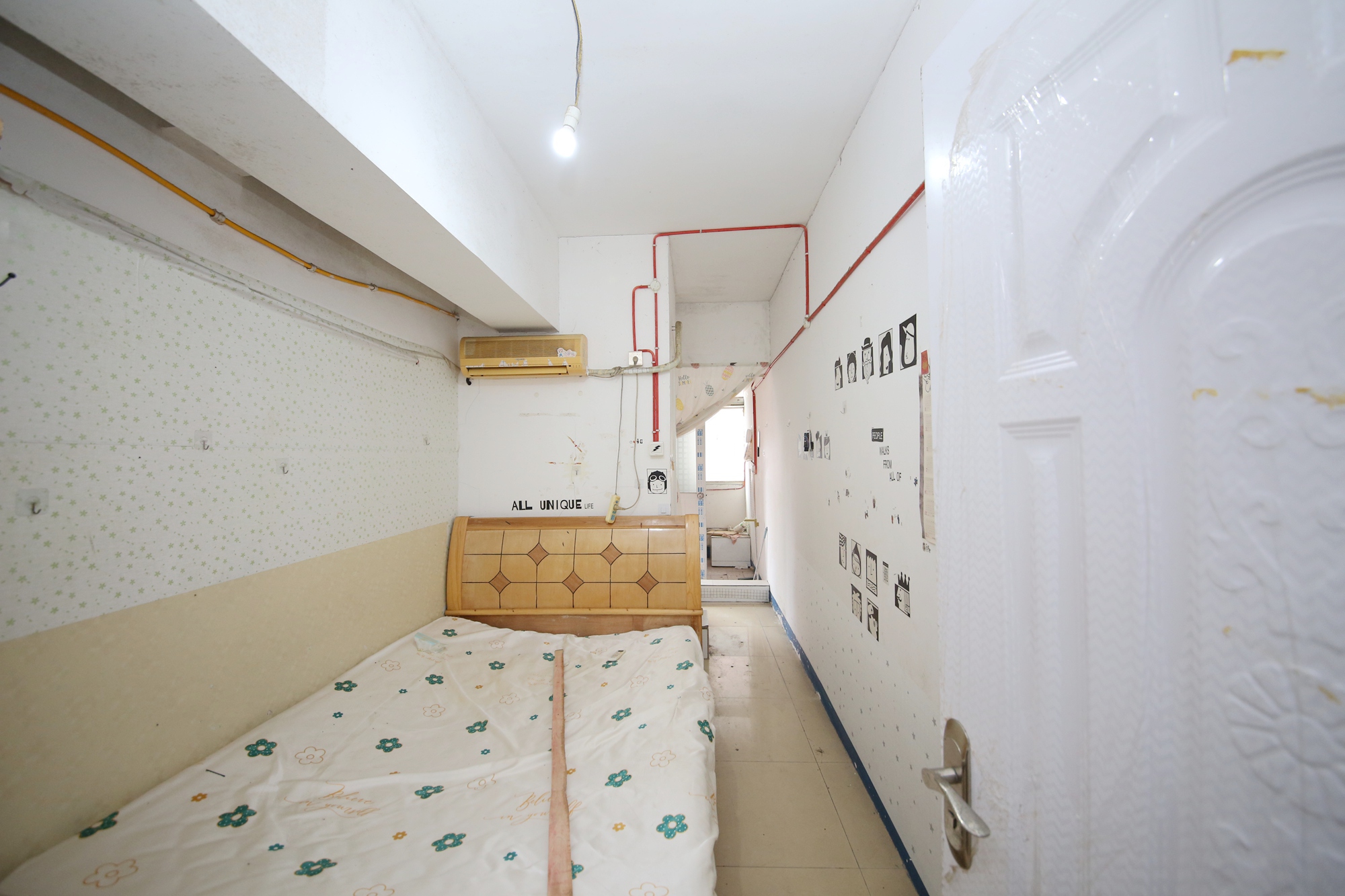 新富城  4室2厅2卫    100.0万卧室