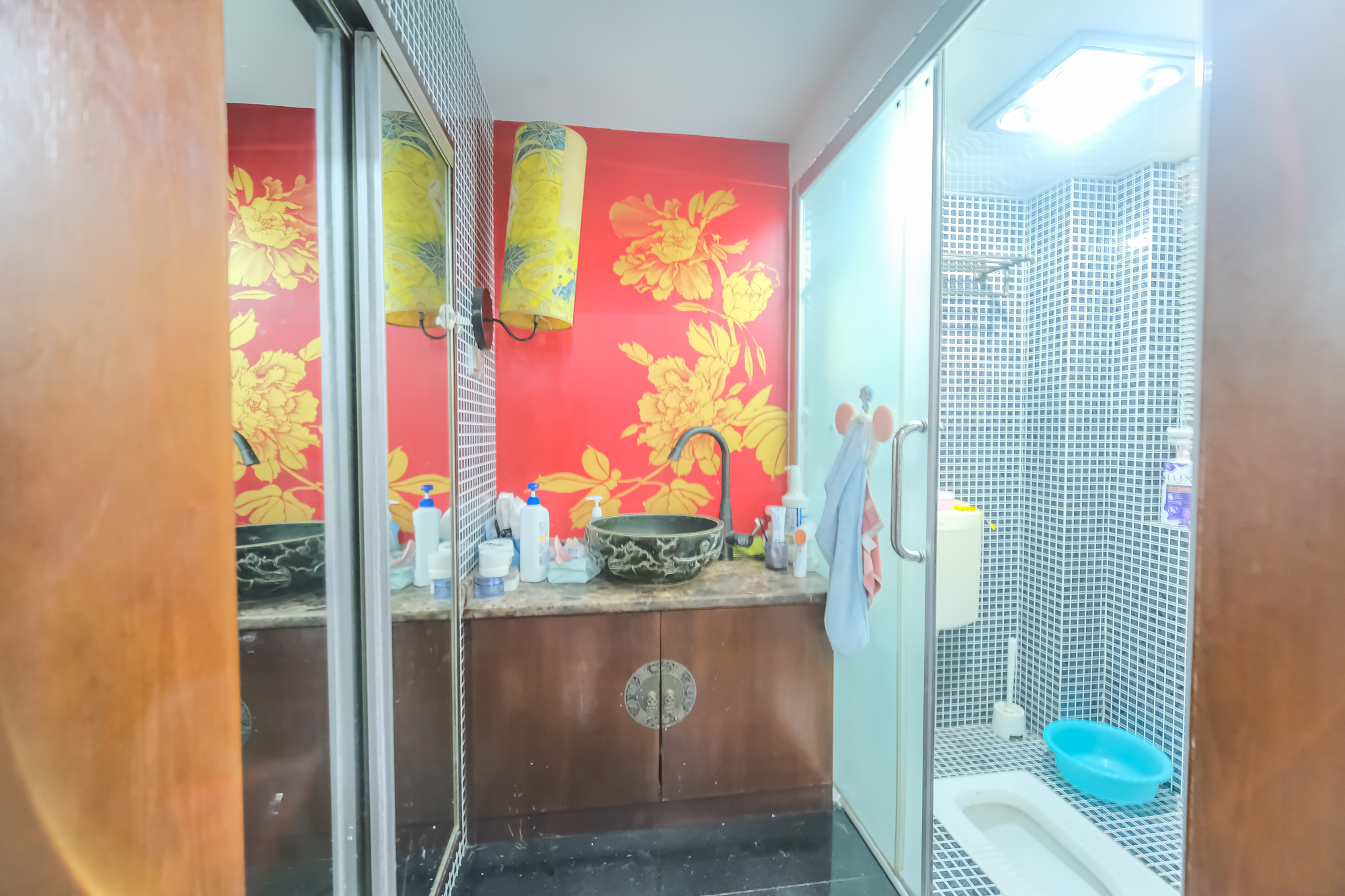 山水湾 3室2厅1卫 65.0万 山水湾 3室2厅1卫 65.0万卫生间