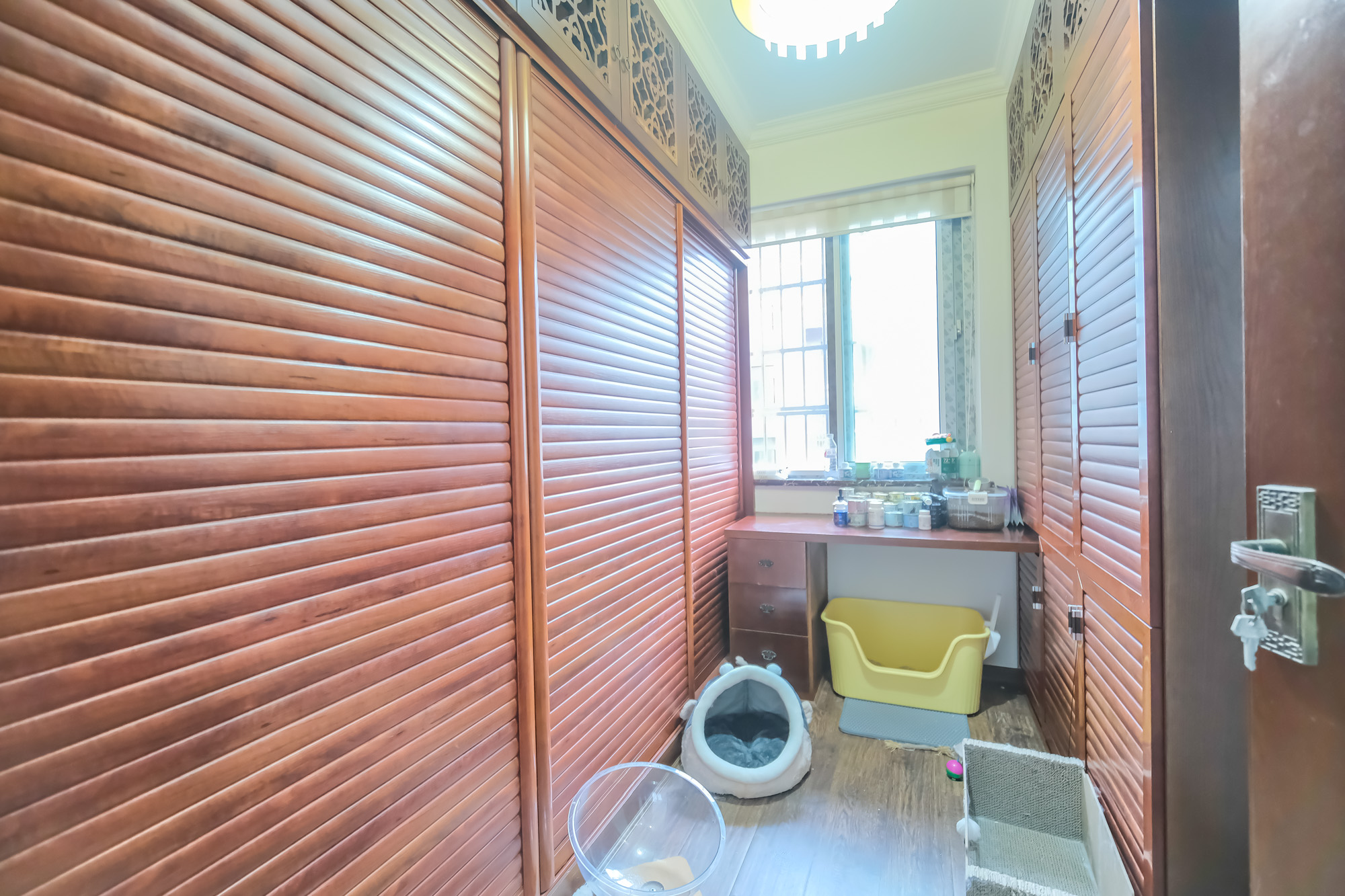 山水湾 3室2厅1卫 65.0万 山水湾 3室2厅1卫 65.0万卧室