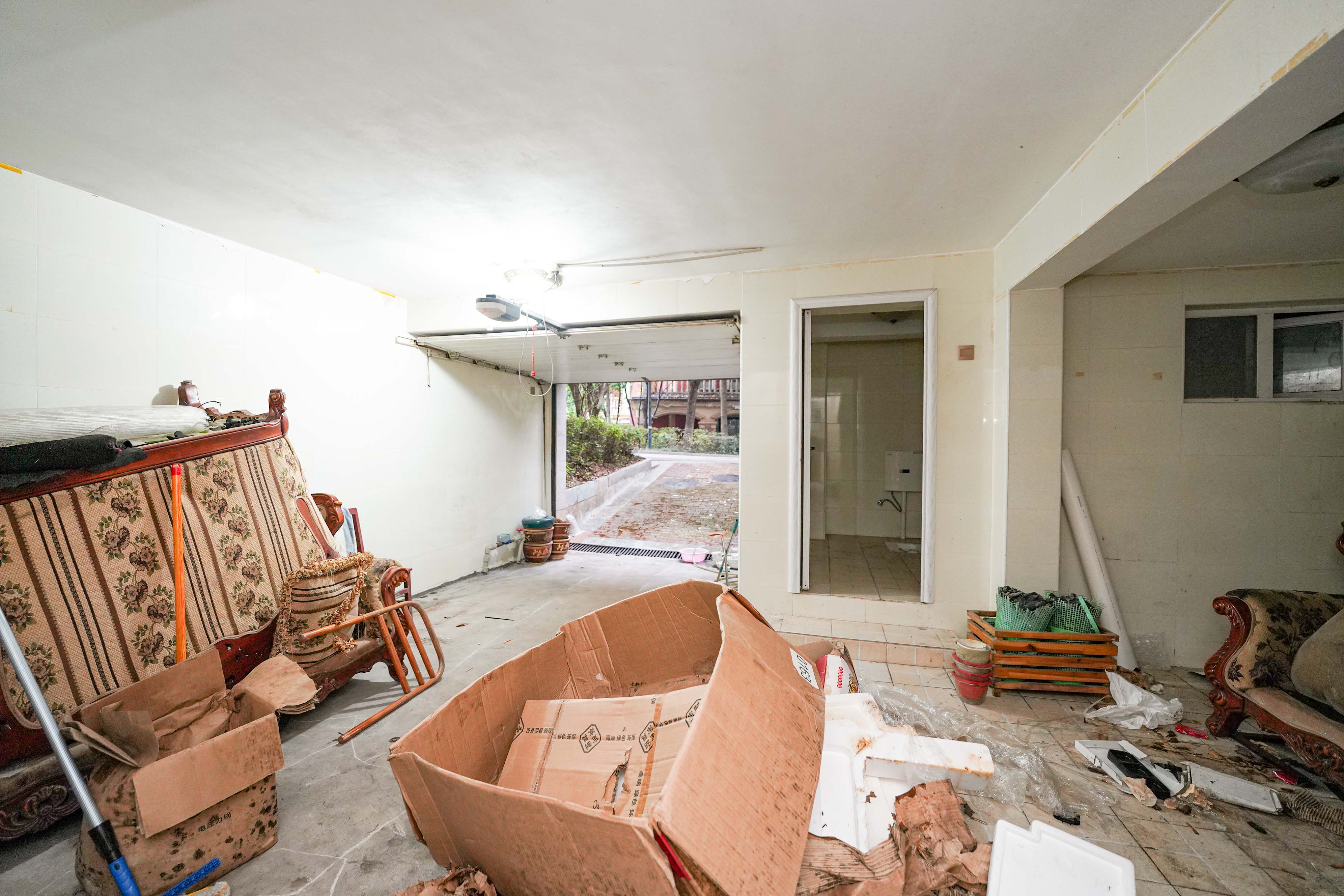 格兰小镇  5室2厅3卫    368.0万 格兰小镇  5室2厅3卫    368.0万其他