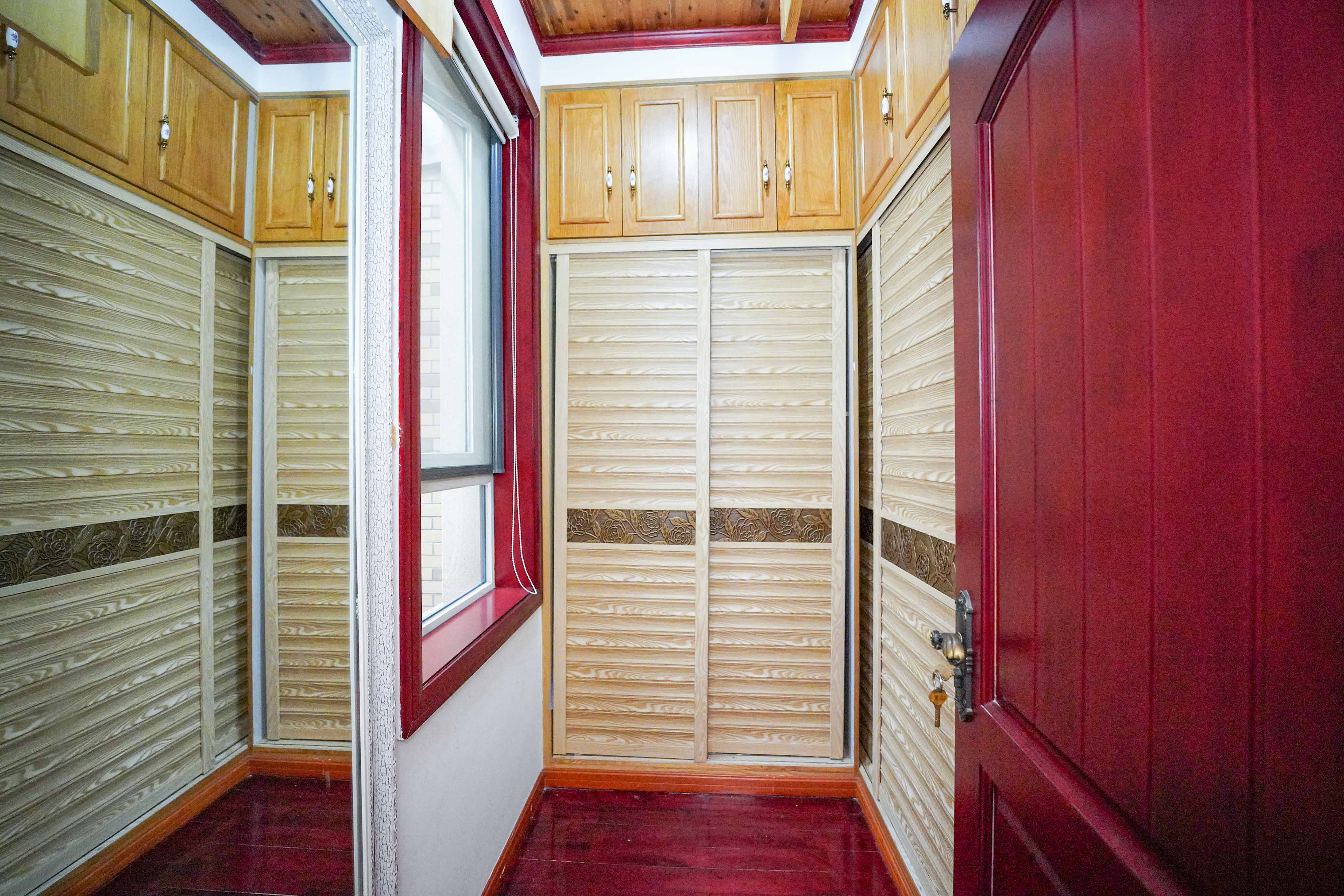 格兰小镇  5室2厅3卫    368.0万 格兰小镇  5室2厅3卫    368.0万其他