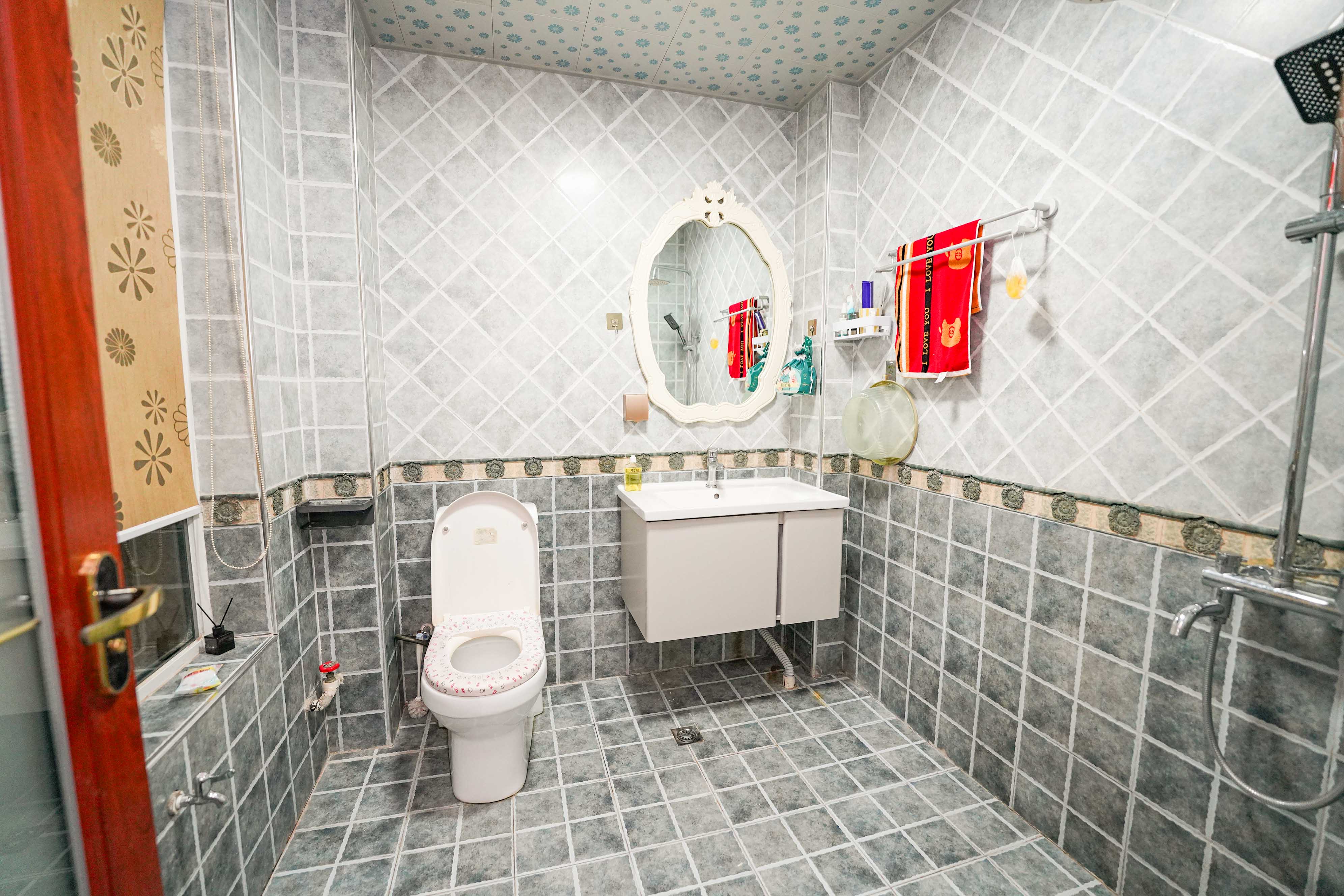 格兰小镇  5室2厅3卫    368.0万 格兰小镇  5室2厅3卫    368.0万其他