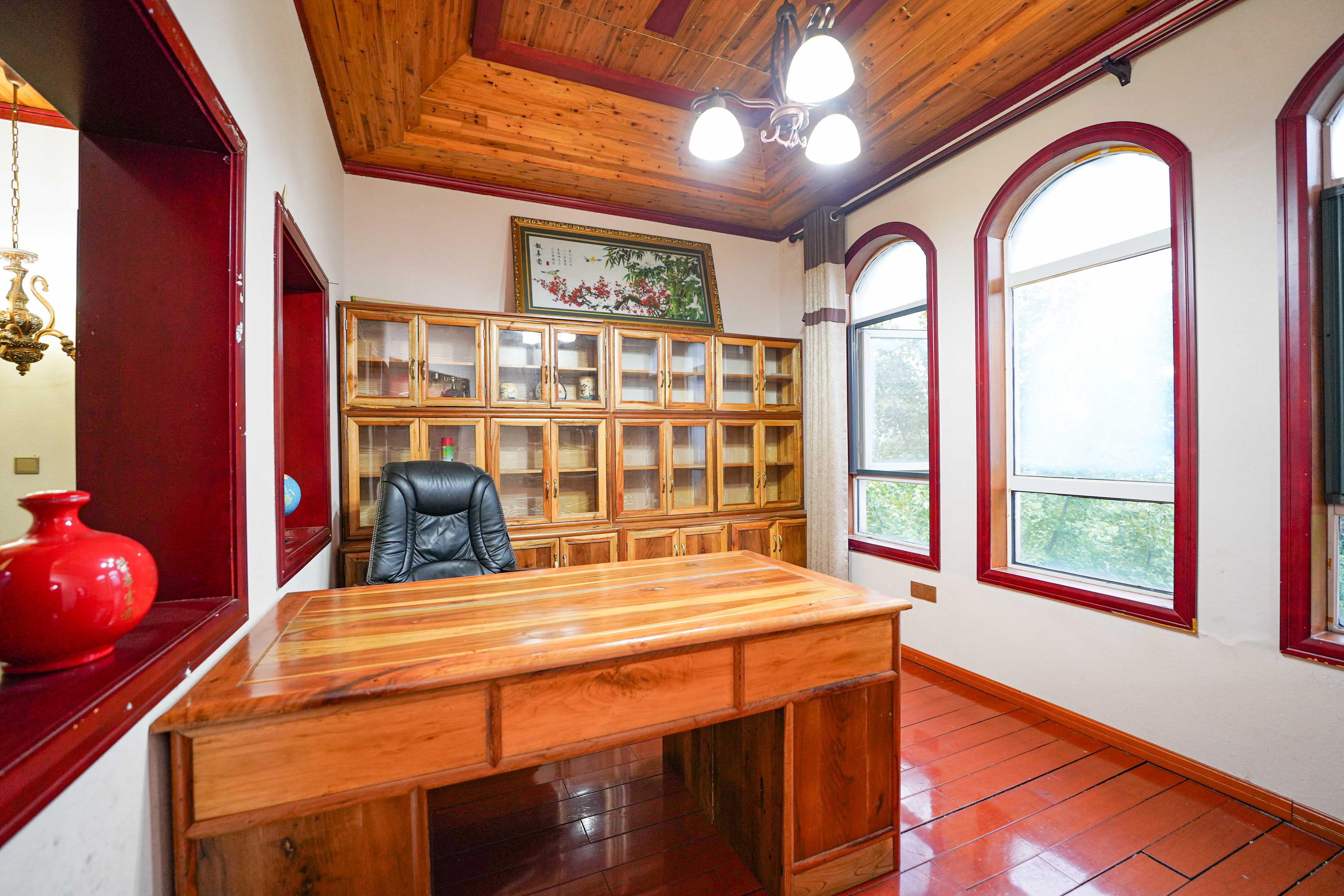 格兰小镇  5室2厅3卫    368.0万 格兰小镇  5室2厅3卫    368.0万卧室