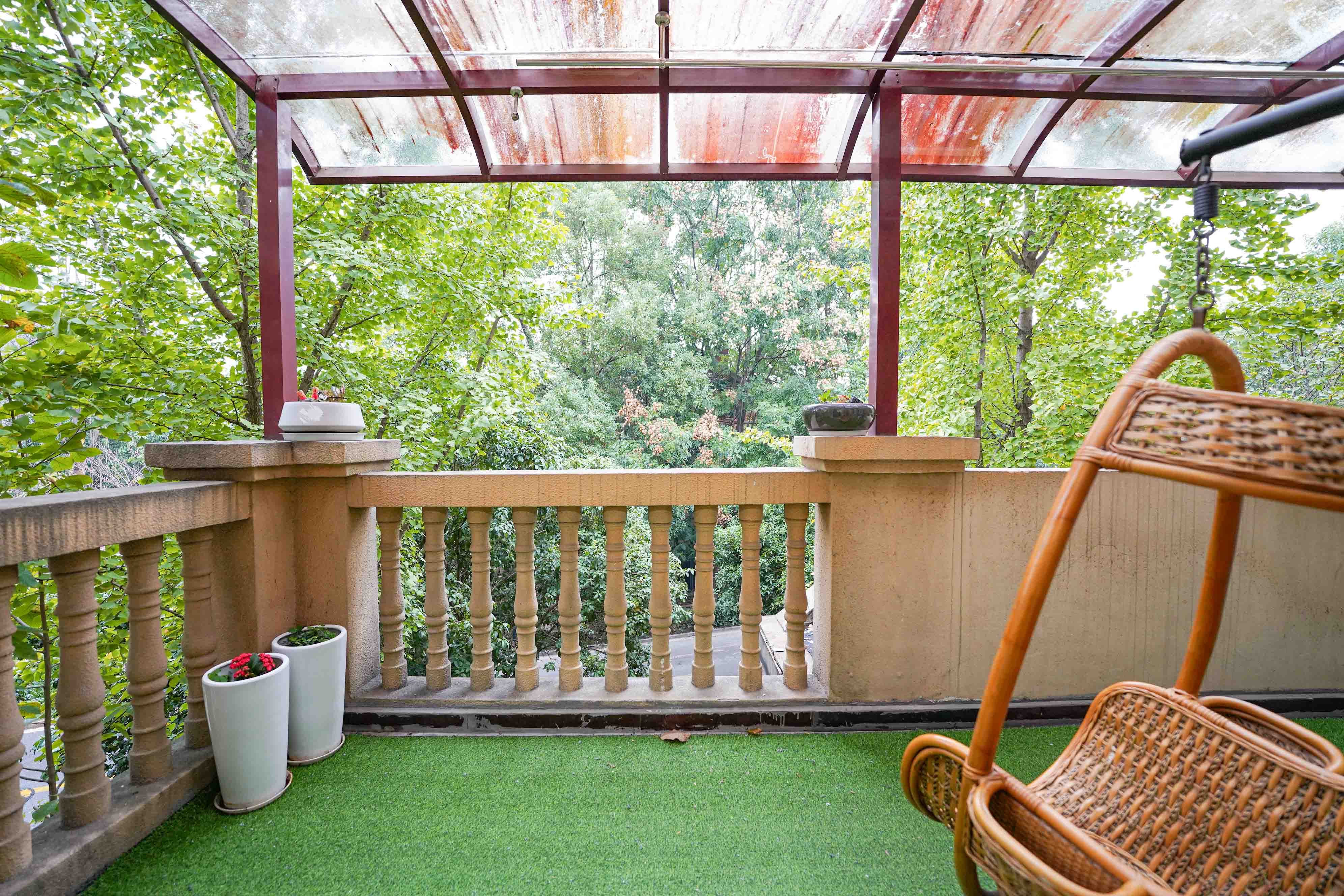 格兰小镇  5室2厅3卫    368.0万 格兰小镇  5室2厅3卫    368.0万阳台