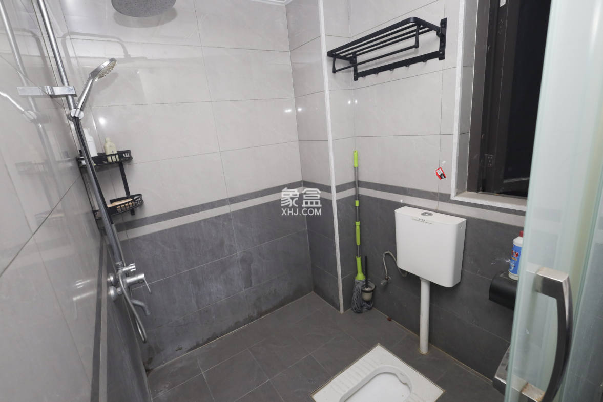 美来美城市广场 4室2厅2卫 88.0万 美来美城市广场 4室2厅2卫 88.0万卫生间