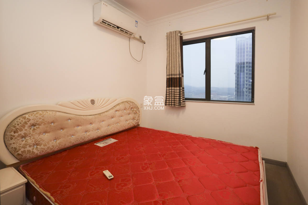 美来美城市广场 4室2厅2卫 88.0万 美来美城市广场 4室2厅2卫 88.0万卧室