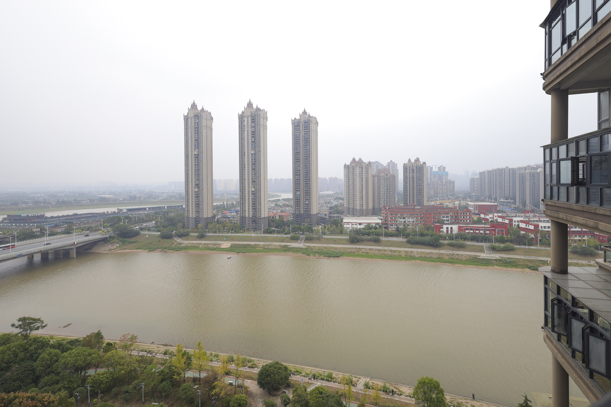 双湾国际（湘江御景花园）  4室2厅3卫   175.00万其他