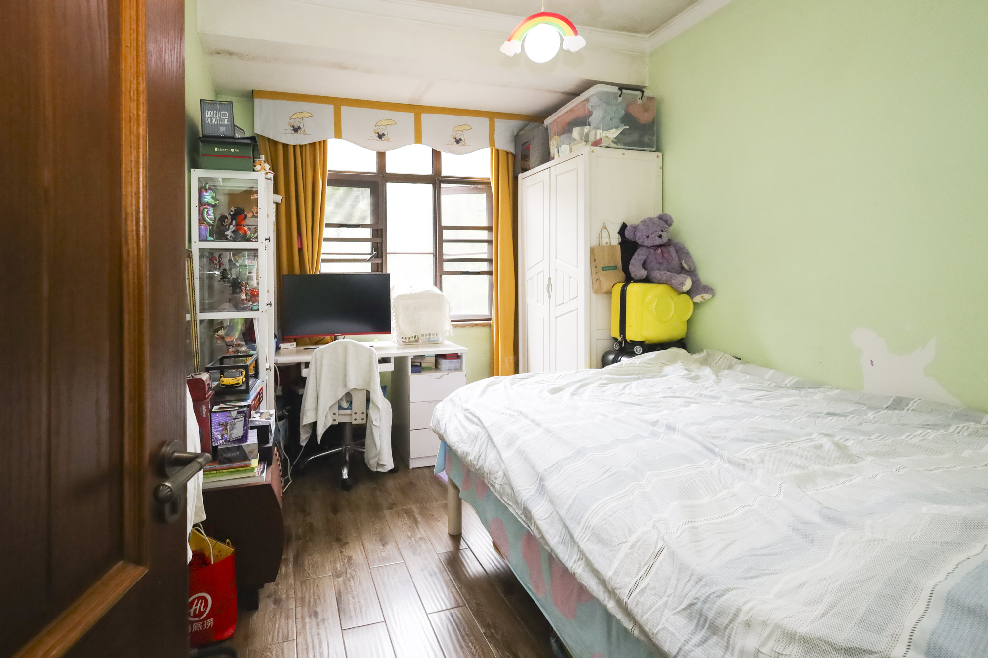 幸福考拉 4室2厅2卫 142.0万 幸福考拉 4室2厅2卫 142.0万卧室