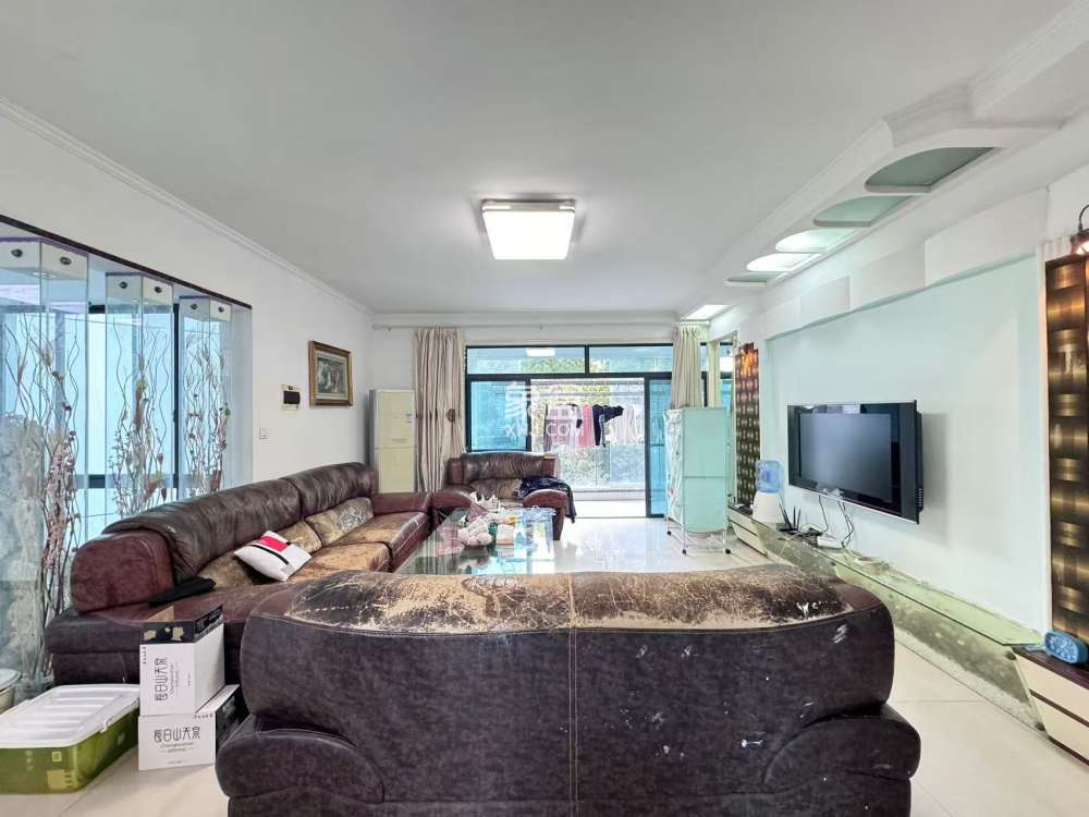 山水国际  3室2厅2卫    66.8万