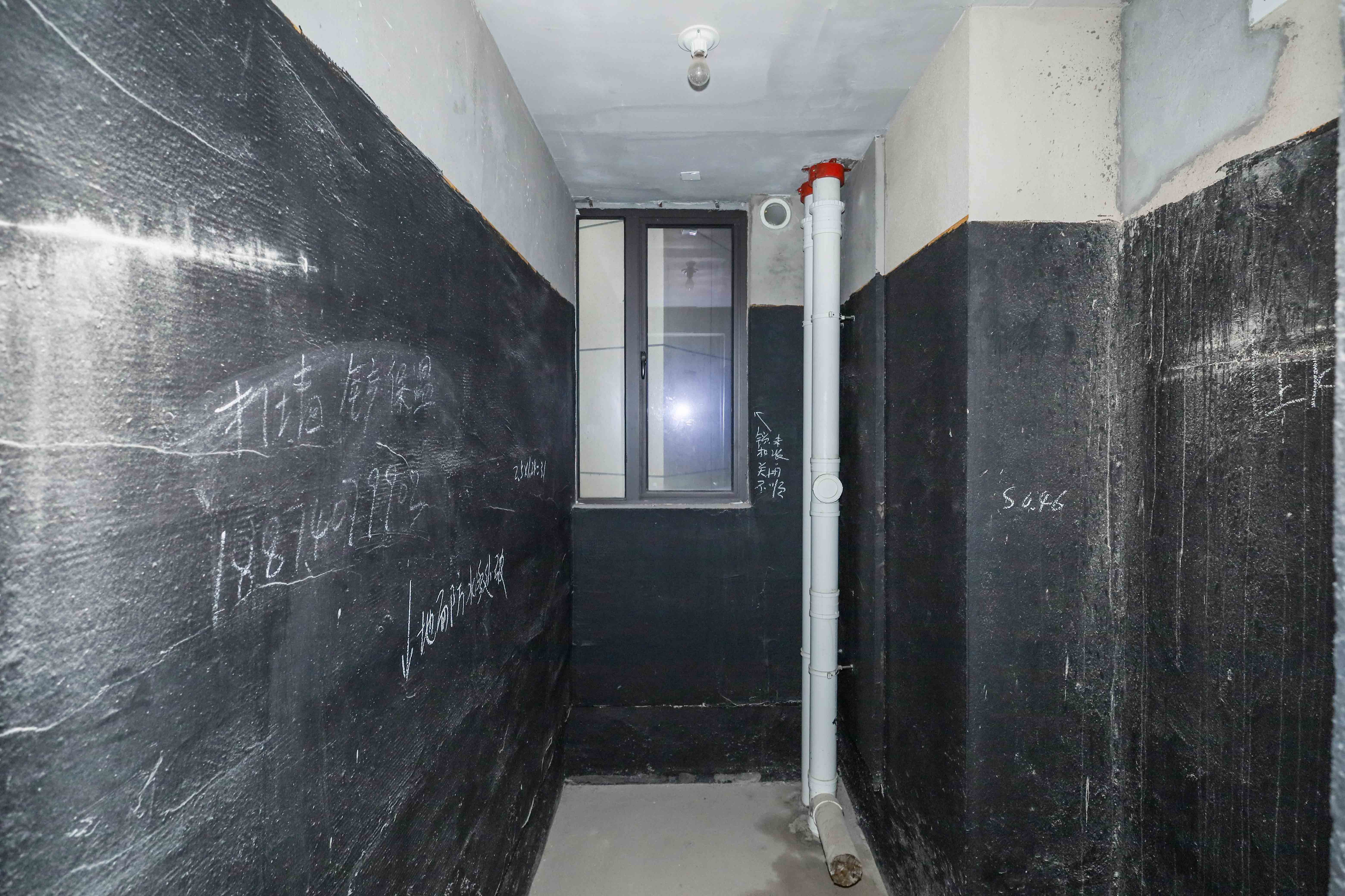 中国铁建梅溪青秀二期  3室2厅2卫   148.00万卫生间