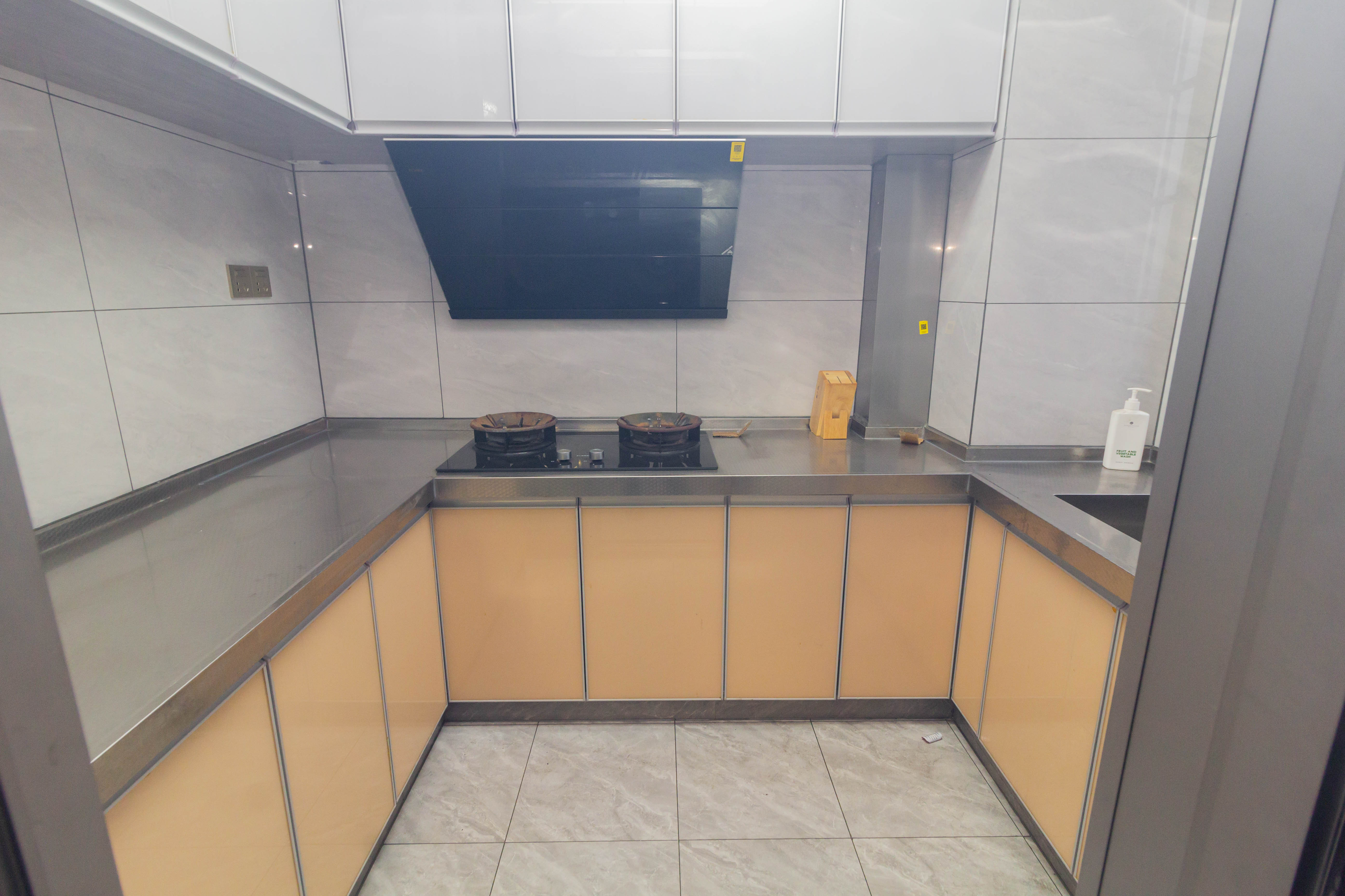 东方美地 4室2厅2卫 108.8万 东方美地 4室2厅2卫 108.8万厨房