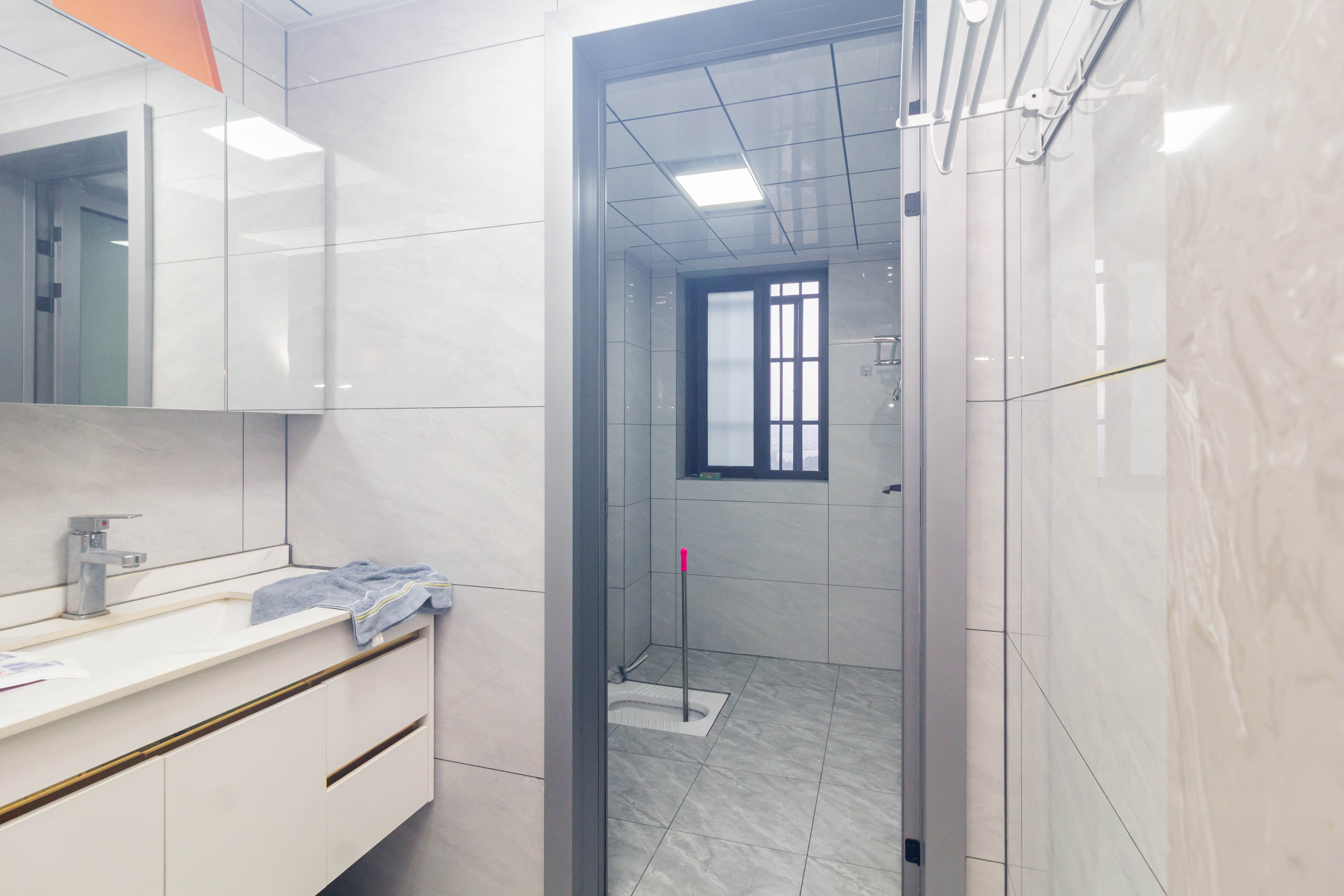 东方美地 4室2厅2卫 108.8万 东方美地 4室2厅2卫 108.8万卫生间