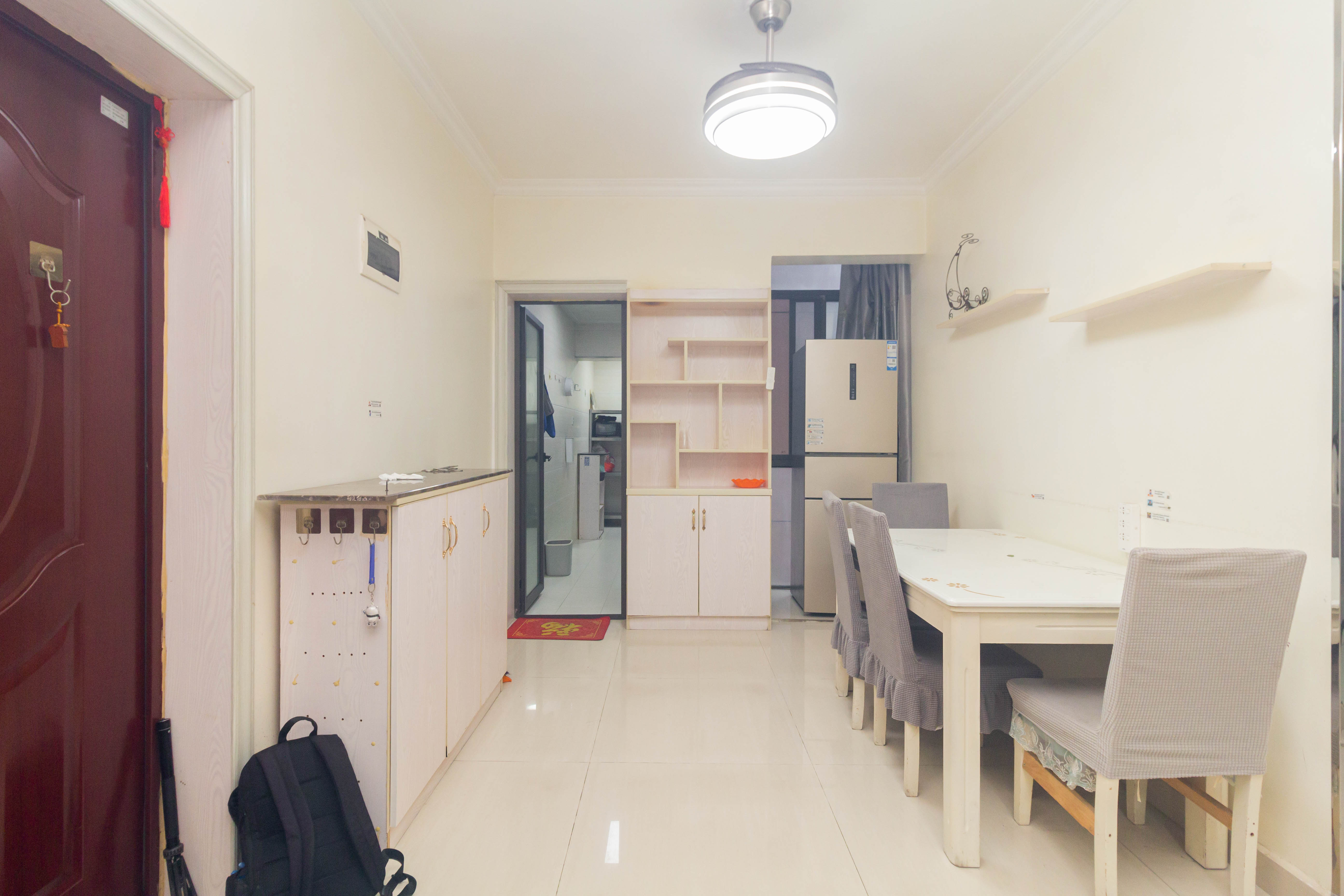 旭辉华庭 3室2厅1卫 61.8万 旭辉华庭 3室2厅1卫 61.8万客厅