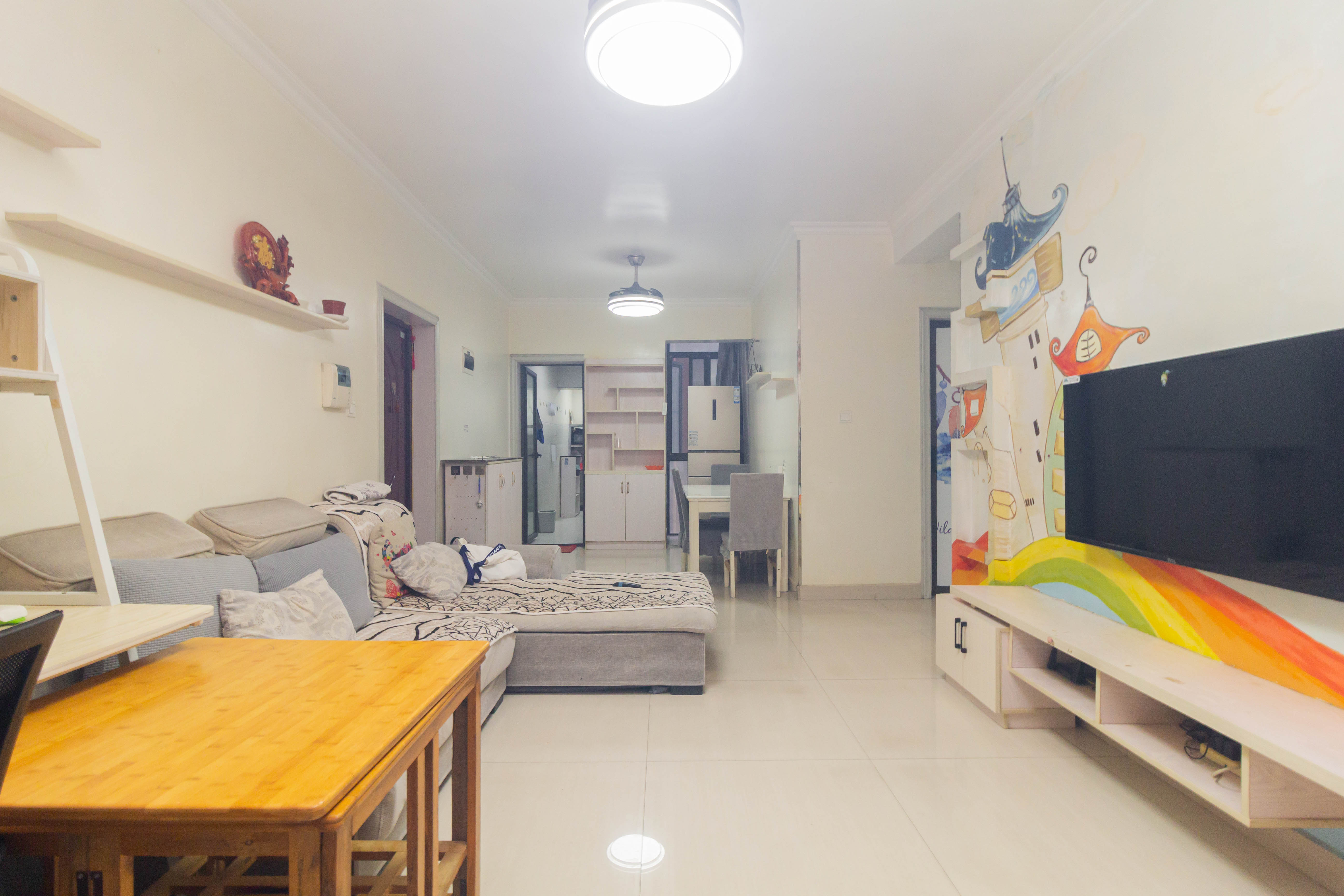 旭辉华庭 3室2厅1卫 61.8万 旭辉华庭 3室2厅1卫 61.8万客厅