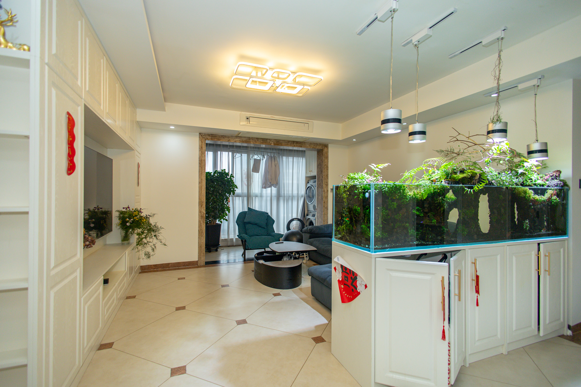 华润凤凰城二期  4室2厅2卫    145.0万 华润凤凰城二期  4室2厅2卫    145.0万客厅