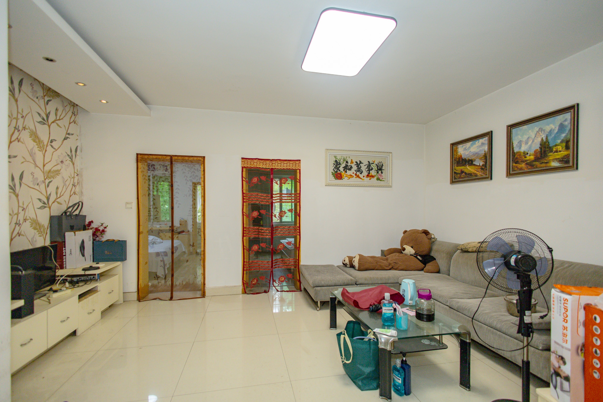 中南汽车世界  2室2厅1卫    28.0万 中南汽车世界  2室2厅1卫    28.0万