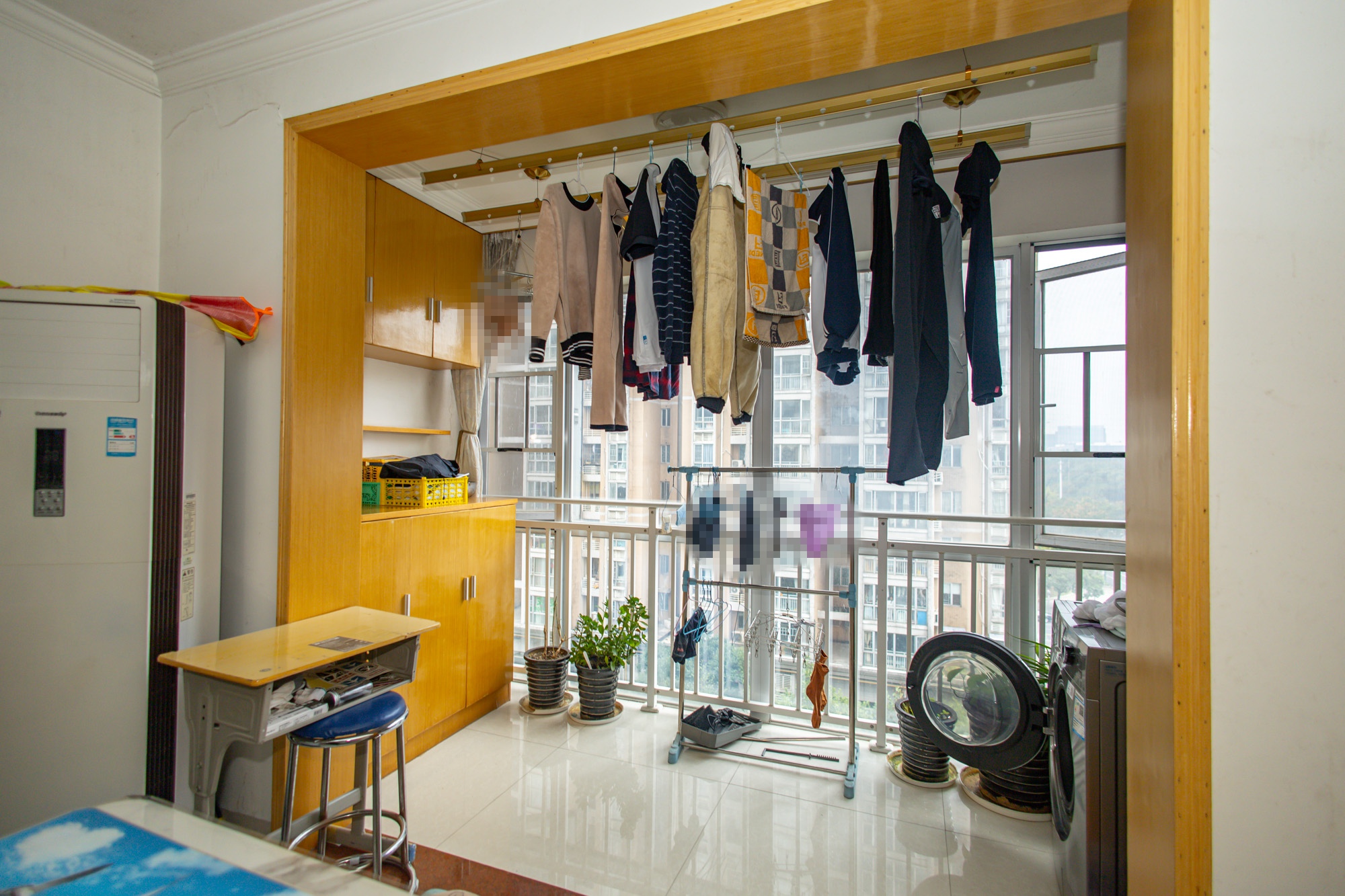 恒广国际景园一二区  2室2厅1卫    62.8万 恒广国际景园一二区  2室2厅1卫    62.8万阳台