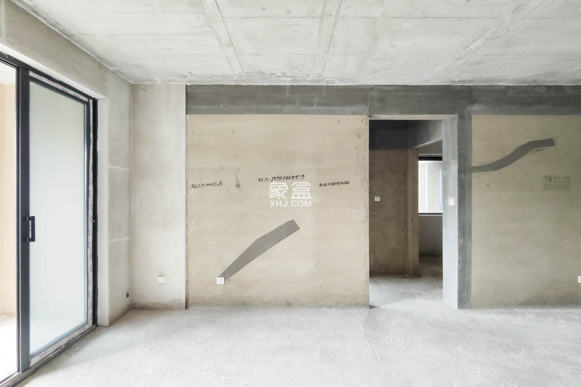 长房东旭国际 3室2厅1卫 114.0万 长房东旭国际 3室2厅1卫 114.0万客厅