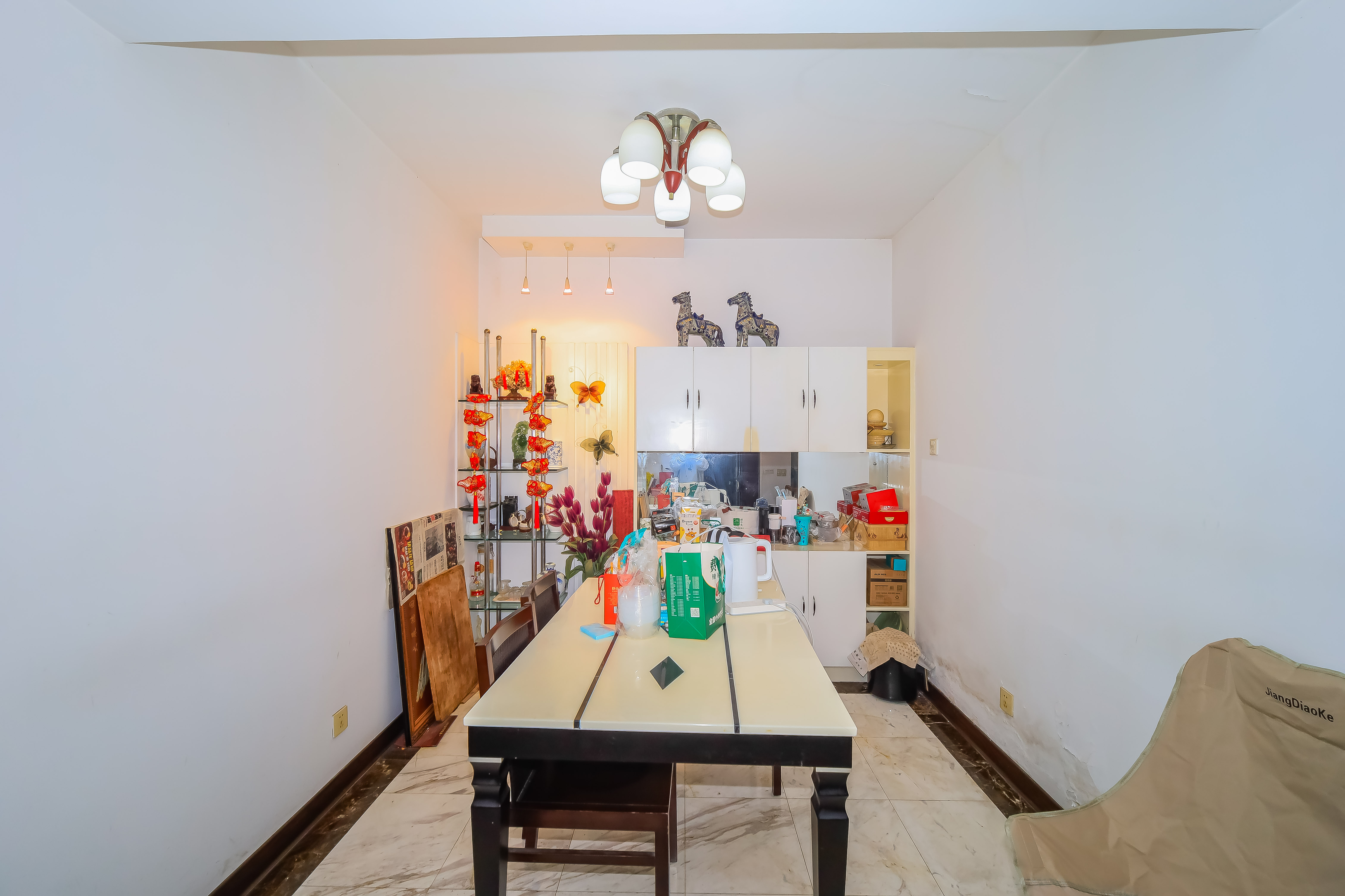 福乐名园  3室2厅2卫    99.0万 福乐名园  3室2厅2卫    99.0万客厅