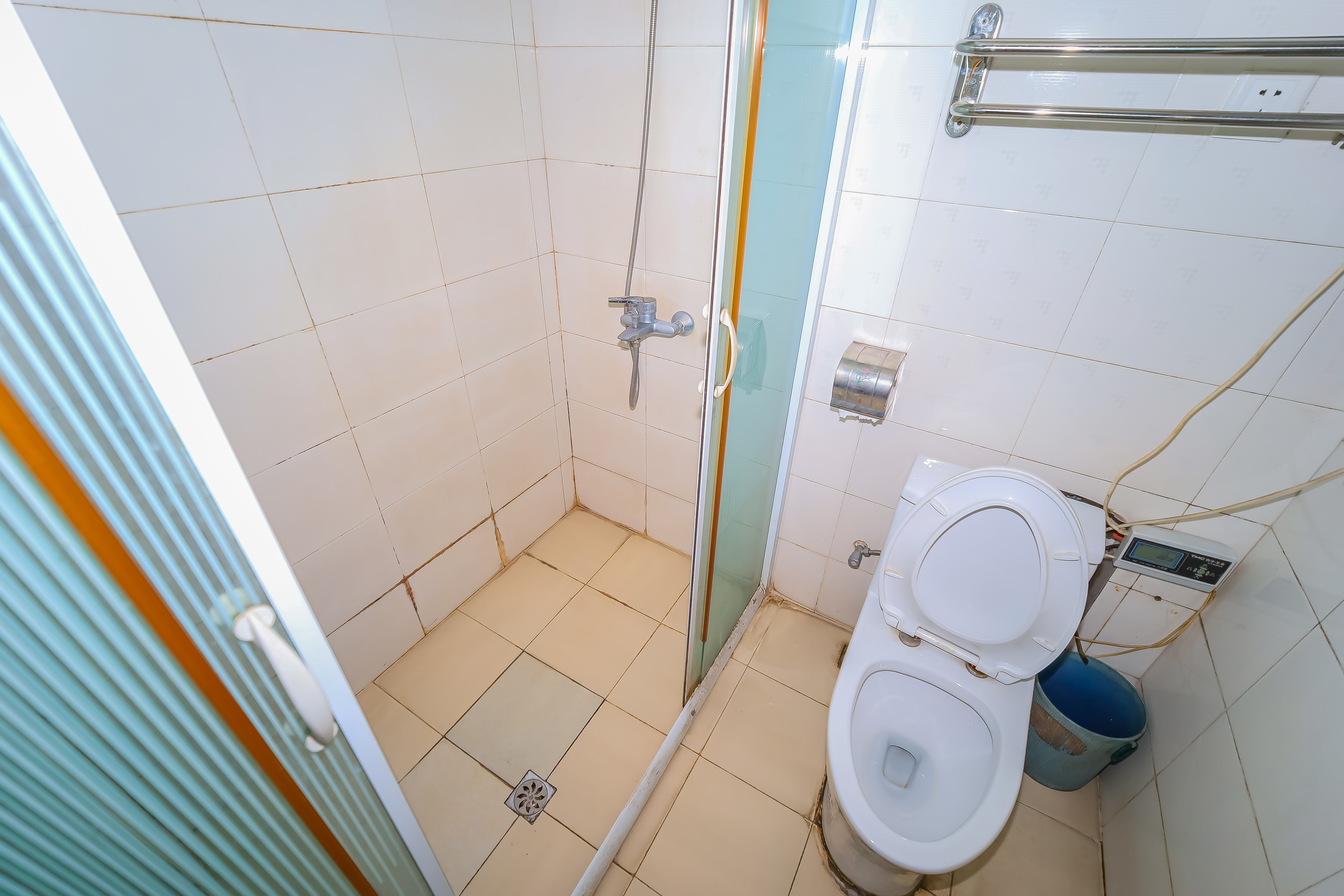 福乐名园  3室2厅2卫    99.0万 福乐名园  3室2厅2卫    99.0万卫生间