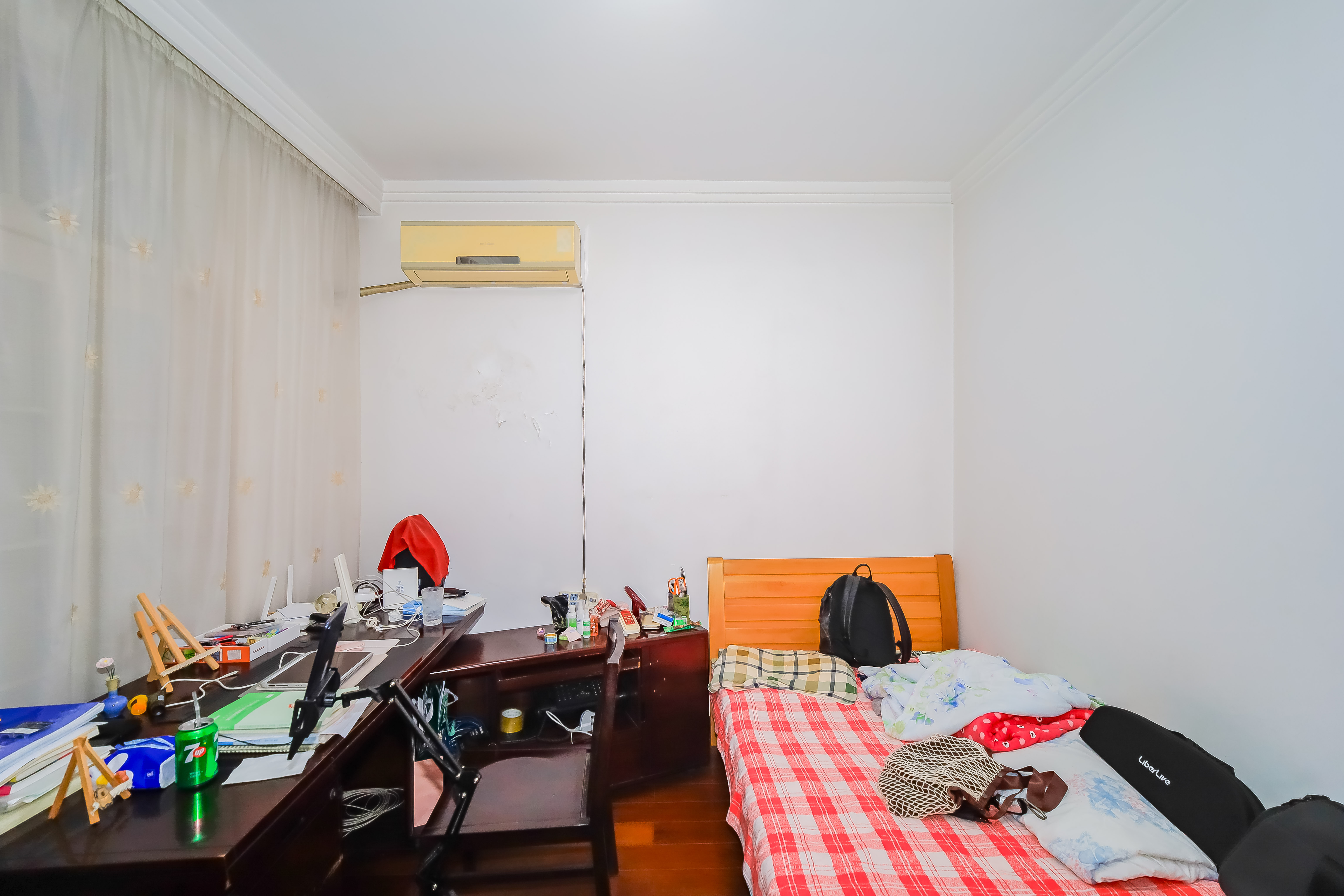 福乐名园  3室2厅2卫    99.0万 福乐名园  3室2厅2卫    99.0万卧室