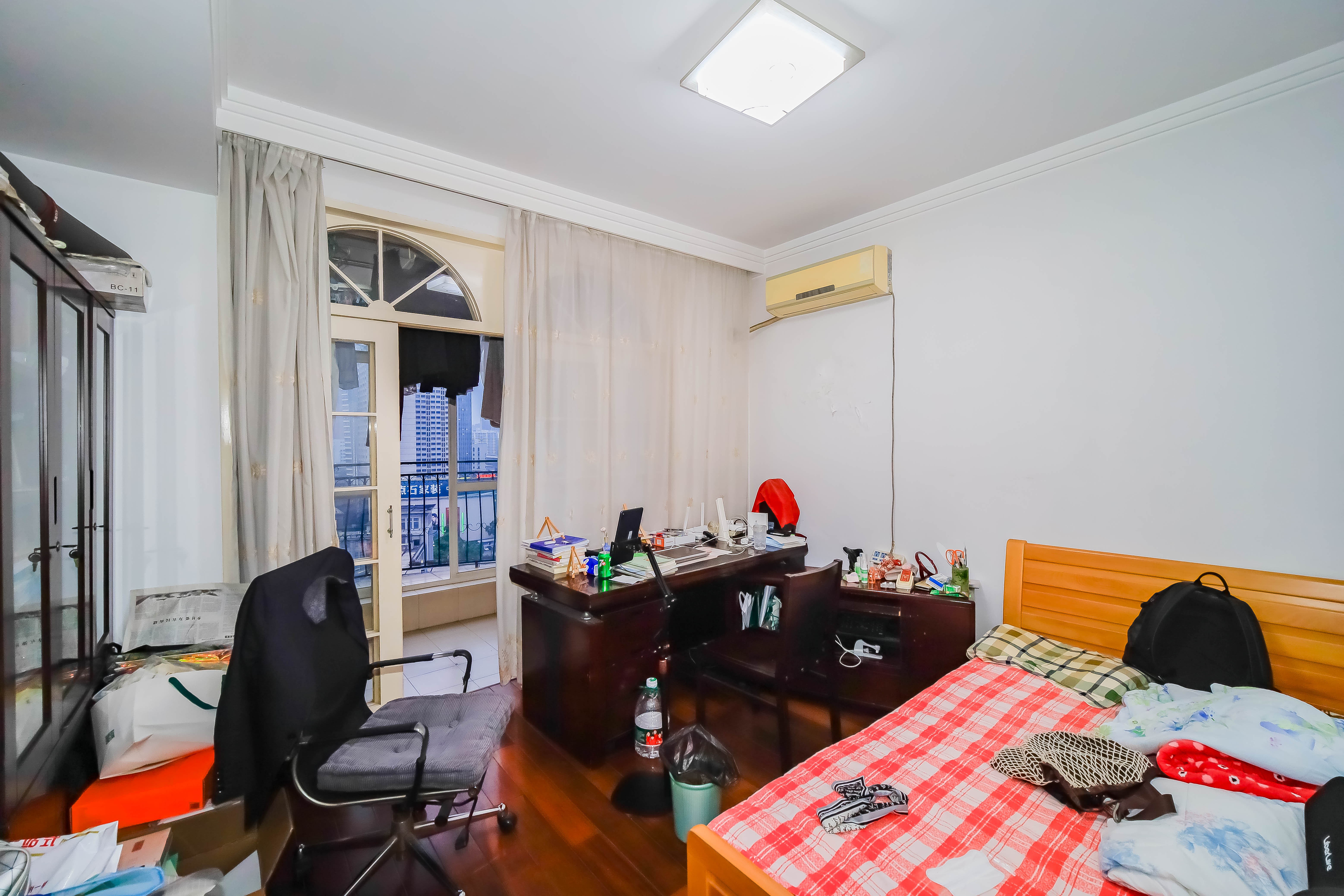 福乐名园  3室2厅2卫    99.0万 福乐名园  3室2厅2卫    99.0万卧室