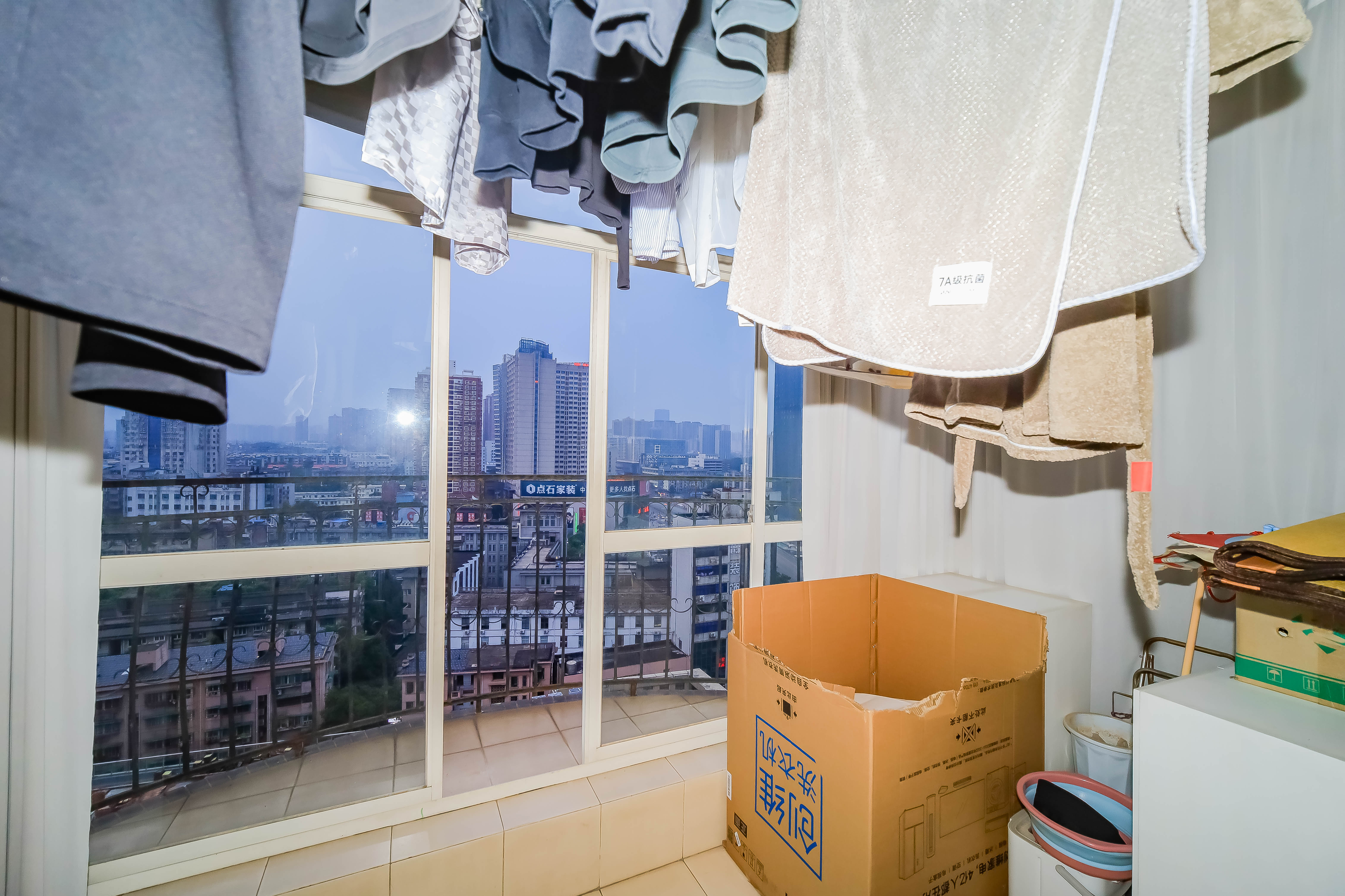 福乐名园  3室2厅2卫    99.0万 福乐名园  3室2厅2卫    99.0万阳台