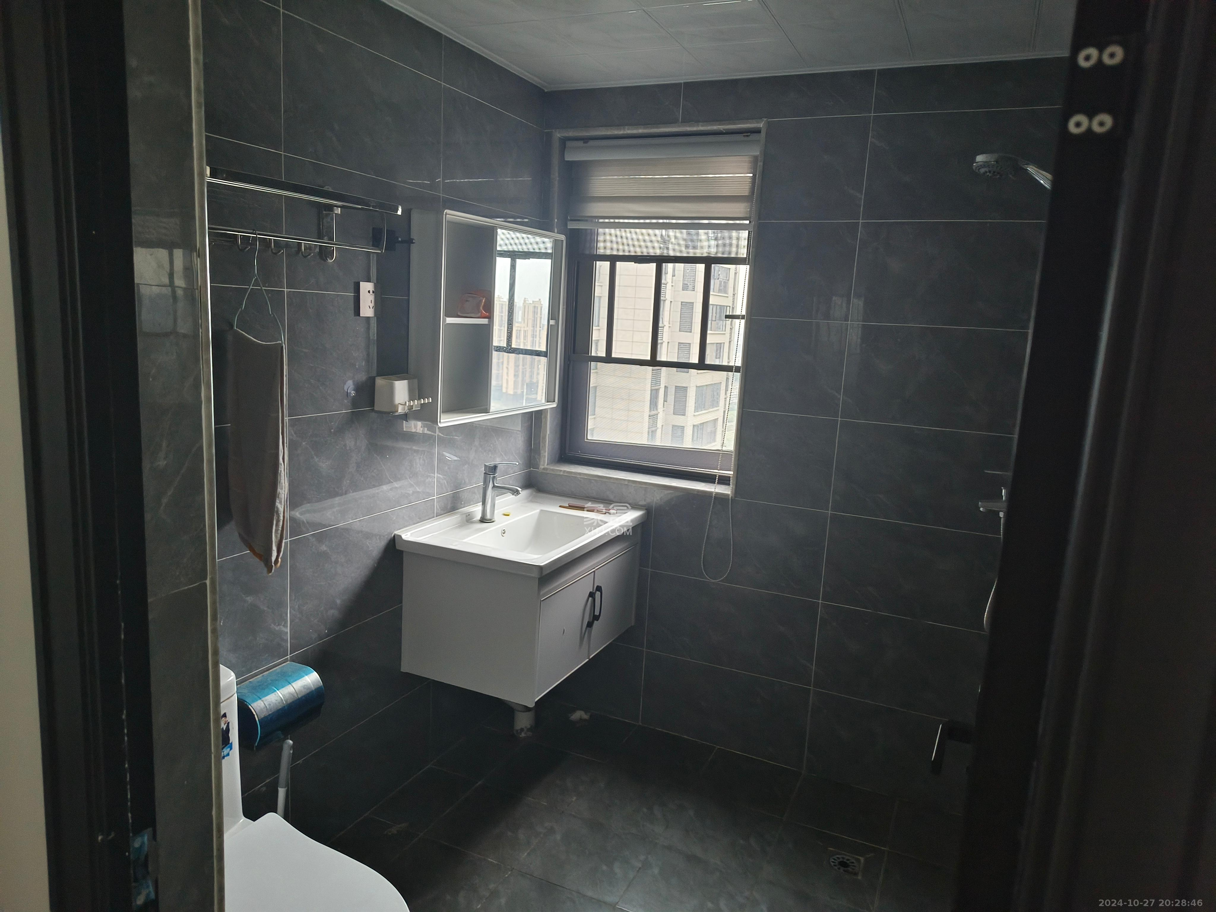 阳光城尚东湾青云苑 4室2厅2卫 3000.0元/月 阳光城尚东湾青云苑 4室2厅2卫 3000.0元/月室内图