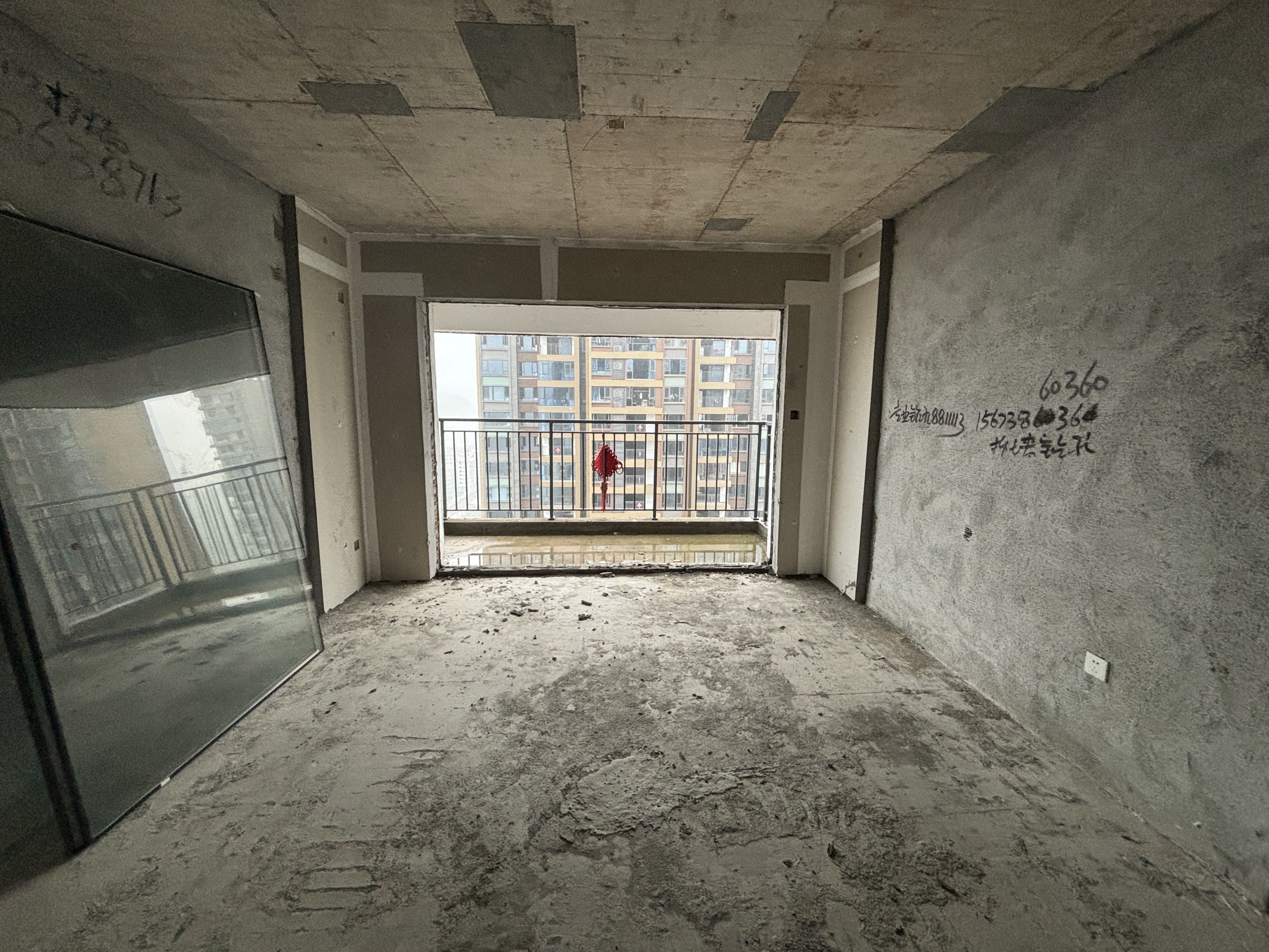 宁邦中心(二期公园里) 4室2厅2卫 88.0万 宁邦中心(二期公园里) 4室2厅2卫 88.0万室内图