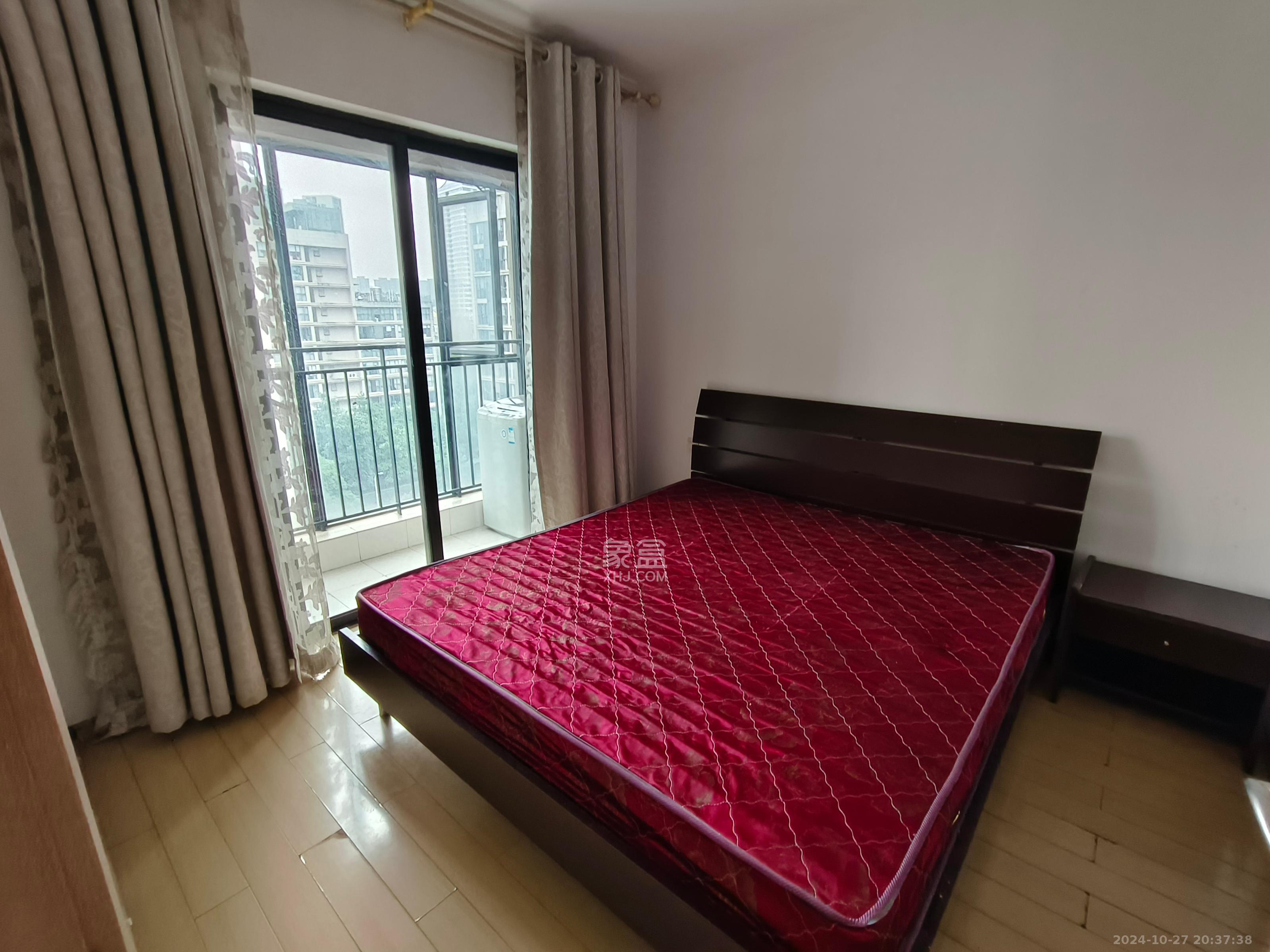 大桥一,二区 1室2厅1卫 1500.0元/月 大桥一,二区 1室2厅1卫 1500.0元/月室内图