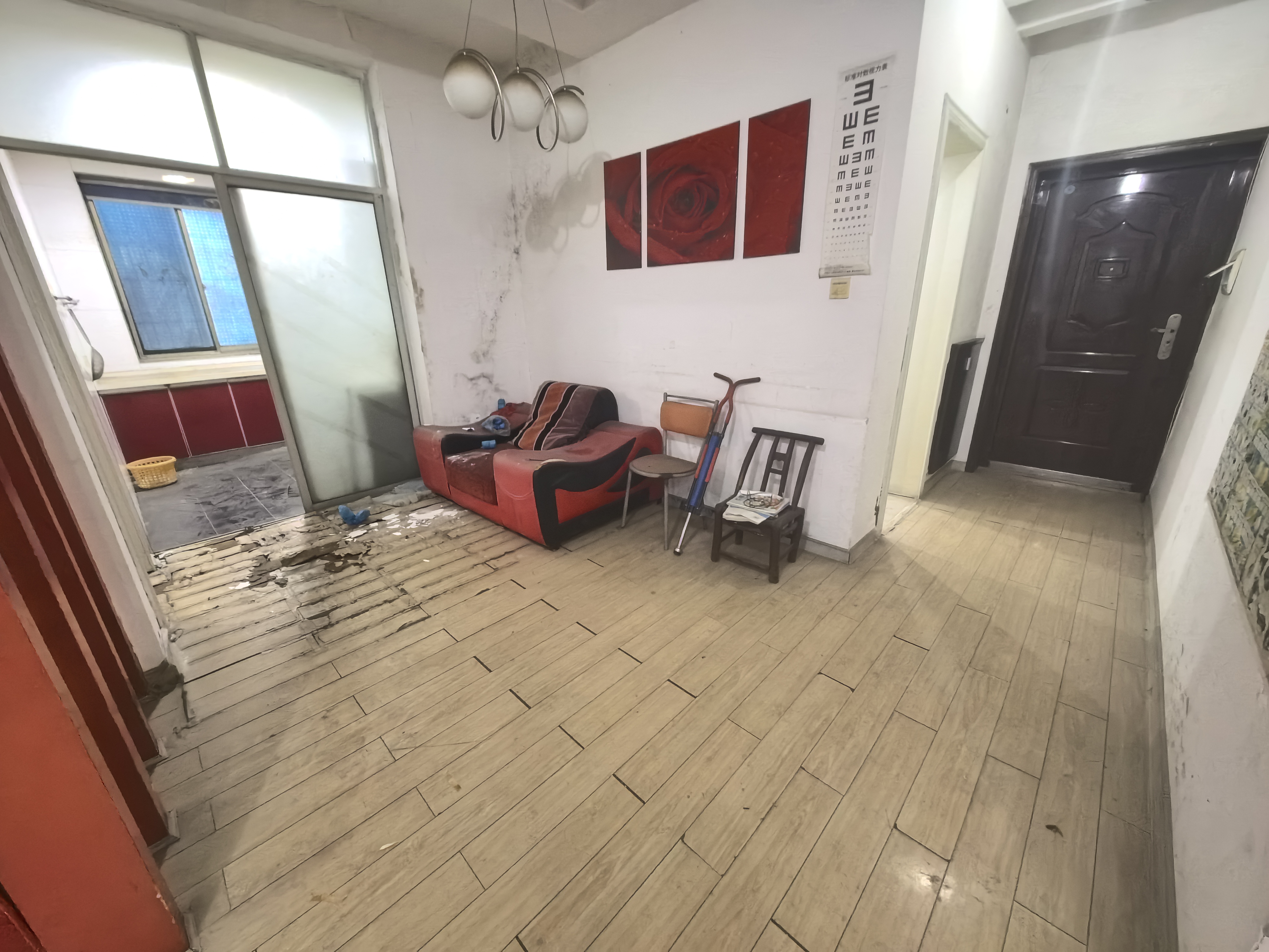 玉兰小区(建设一村)  3室2厅1卫    29.8万 玉兰小区(建设一村)  3室2厅1卫    29.8万室内图