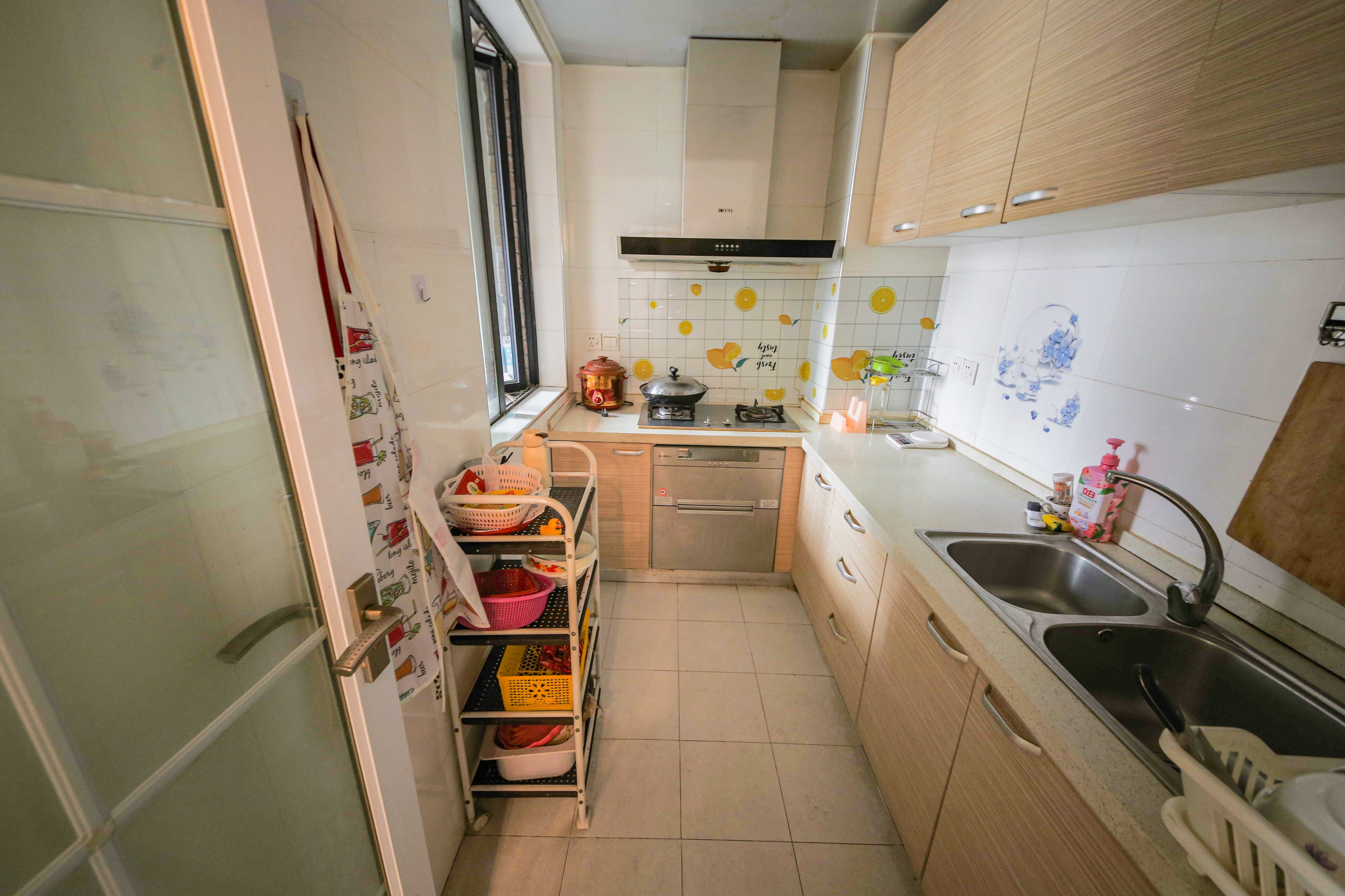 鑫远湘府华城 3室2厅1卫 105.0万 鑫远湘府华城 3室2厅1卫 105.0万厨房