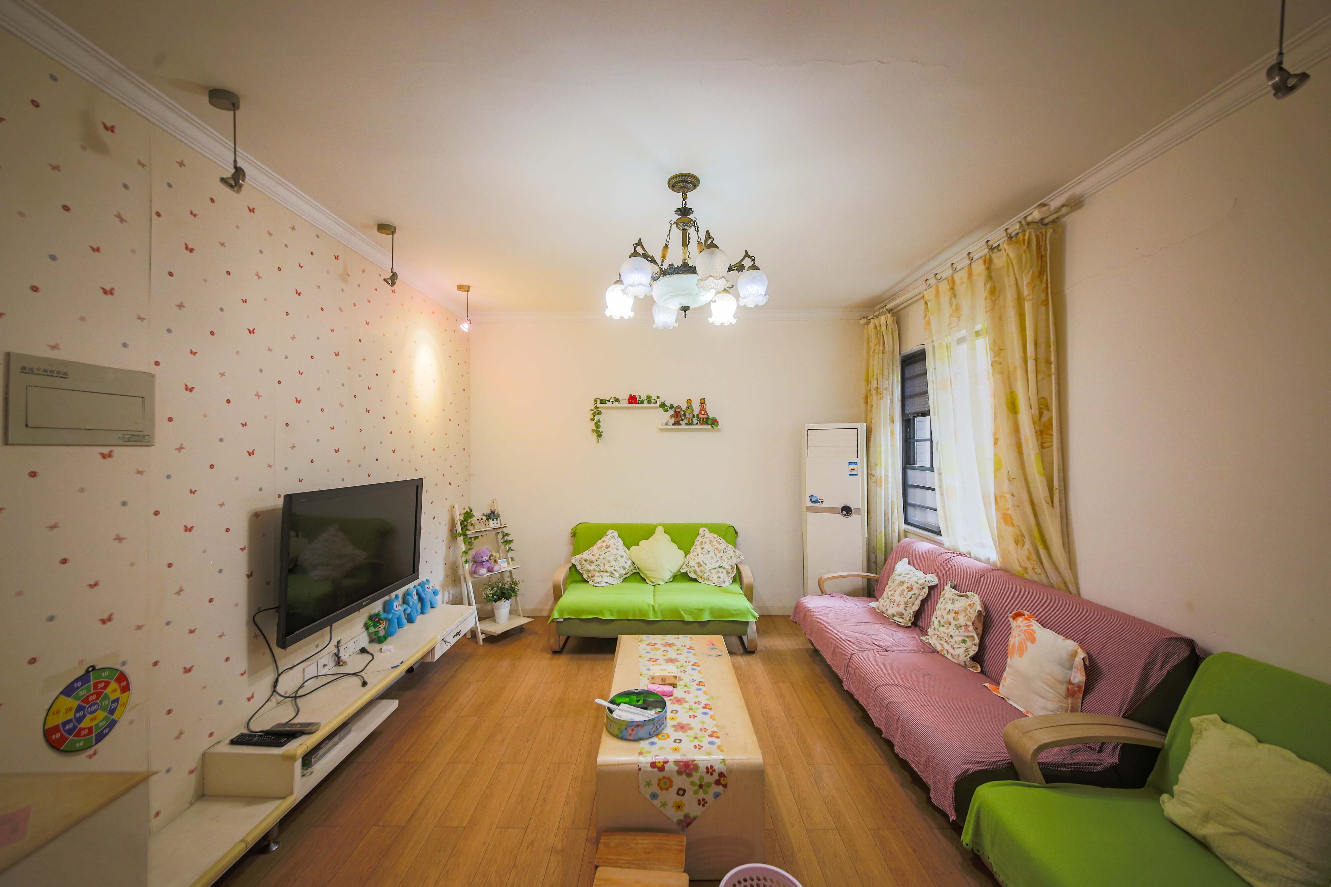 鑫远湘府华城 3室2厅1卫 105.0万 鑫远湘府华城 3室2厅1卫 105.0万客厅