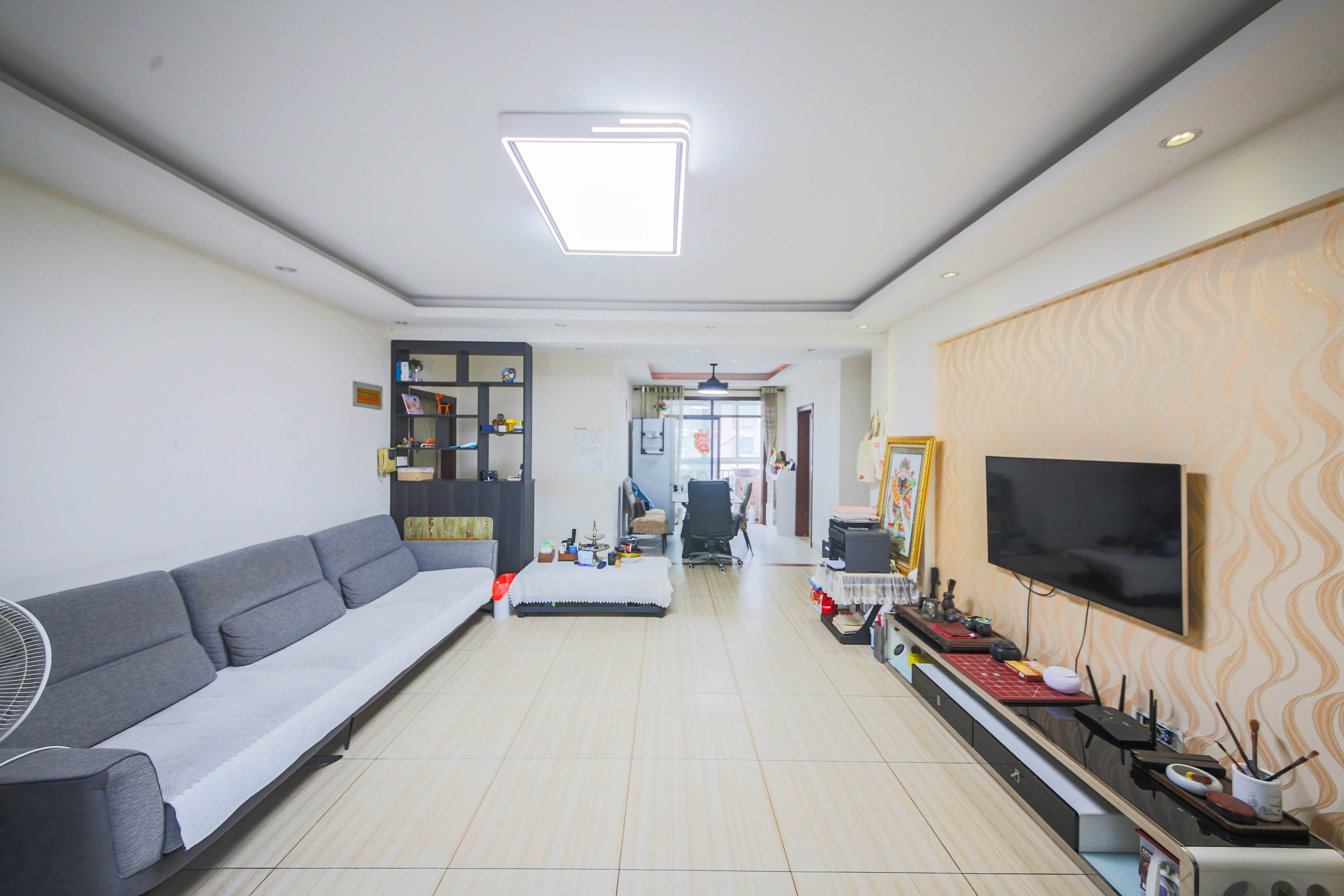 满庭芳小区 3室2厅2卫 126.0万 满庭芳小区 3室2厅2卫 126.0万客厅