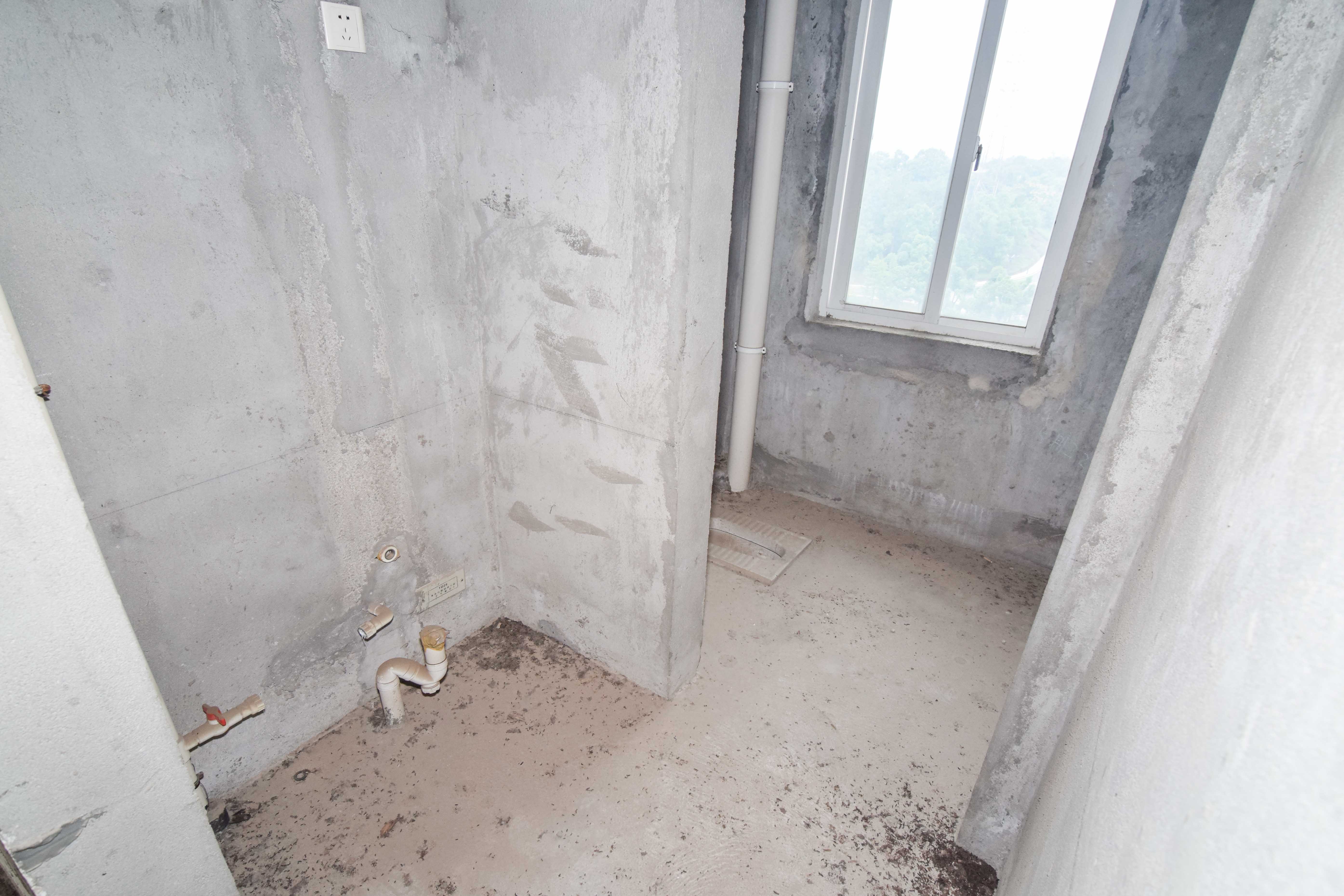普瑞斯堡  3室2厅0卫   65.00万卫生间
