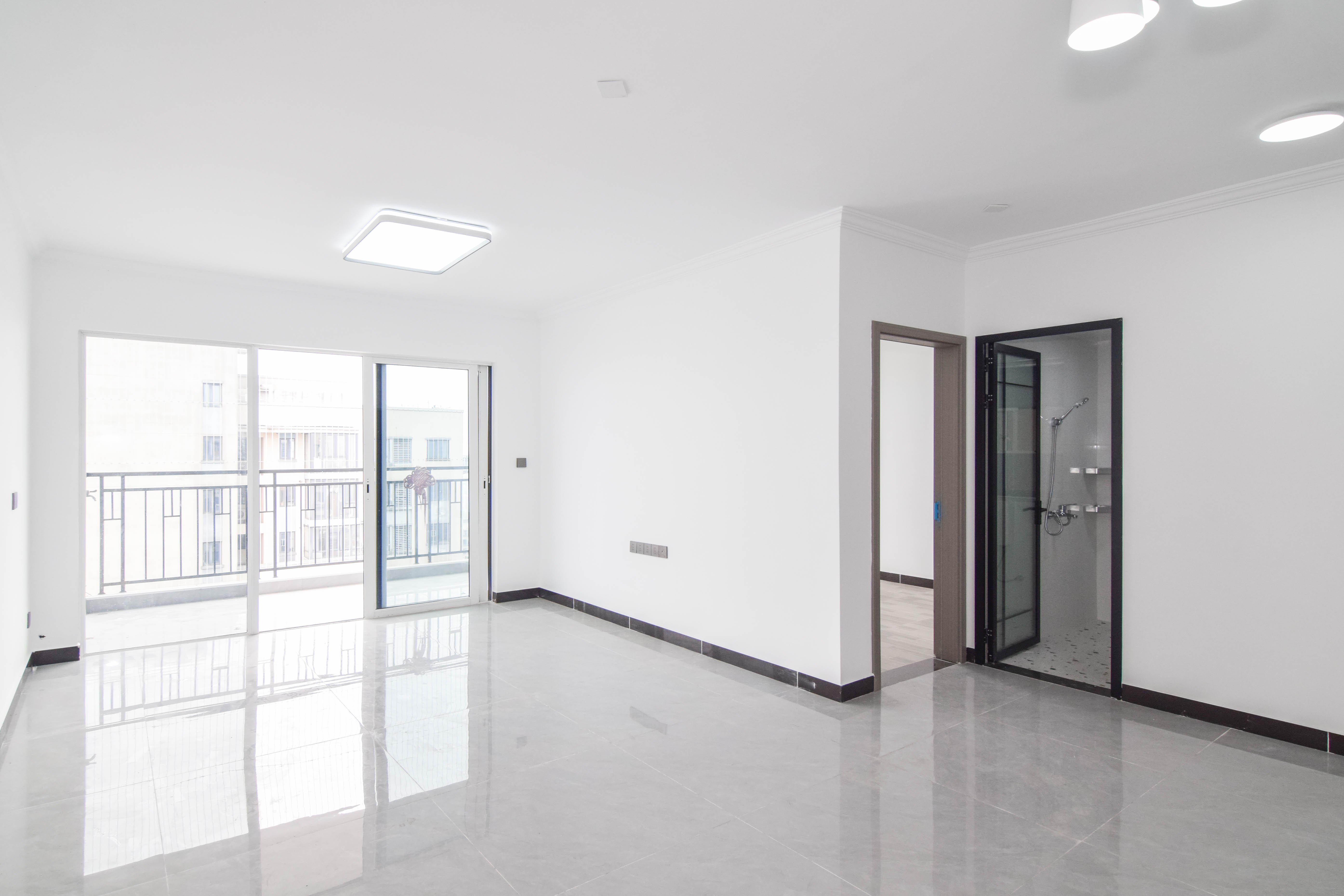 亿达智造小镇望天悦  3室2厅1卫    66.0万 亿达智造小镇望天悦  3室2厅1卫    66.0万客厅