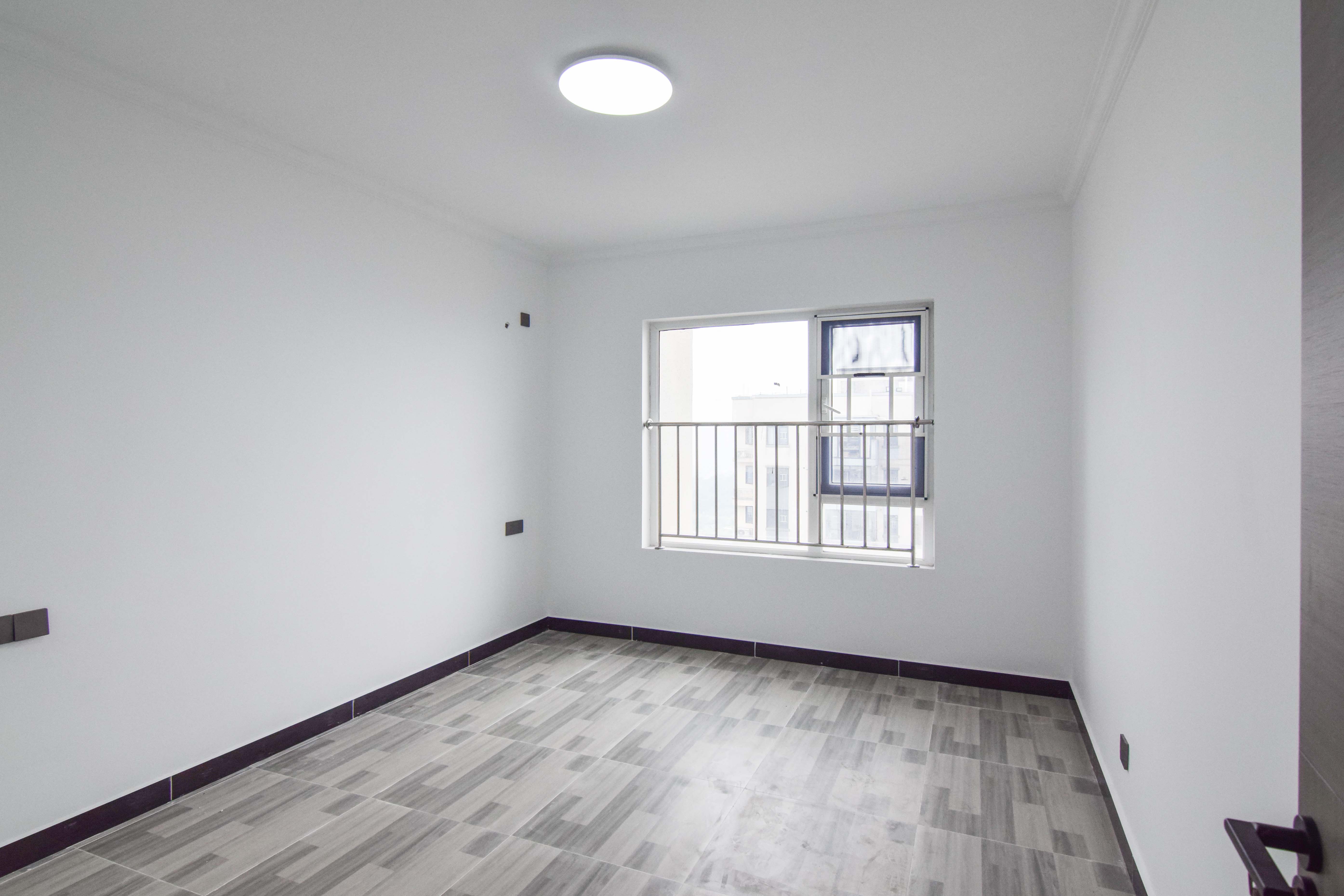 亿达智造小镇望天悦  3室2厅1卫    66.0万 亿达智造小镇望天悦  3室2厅1卫    66.0万卧室