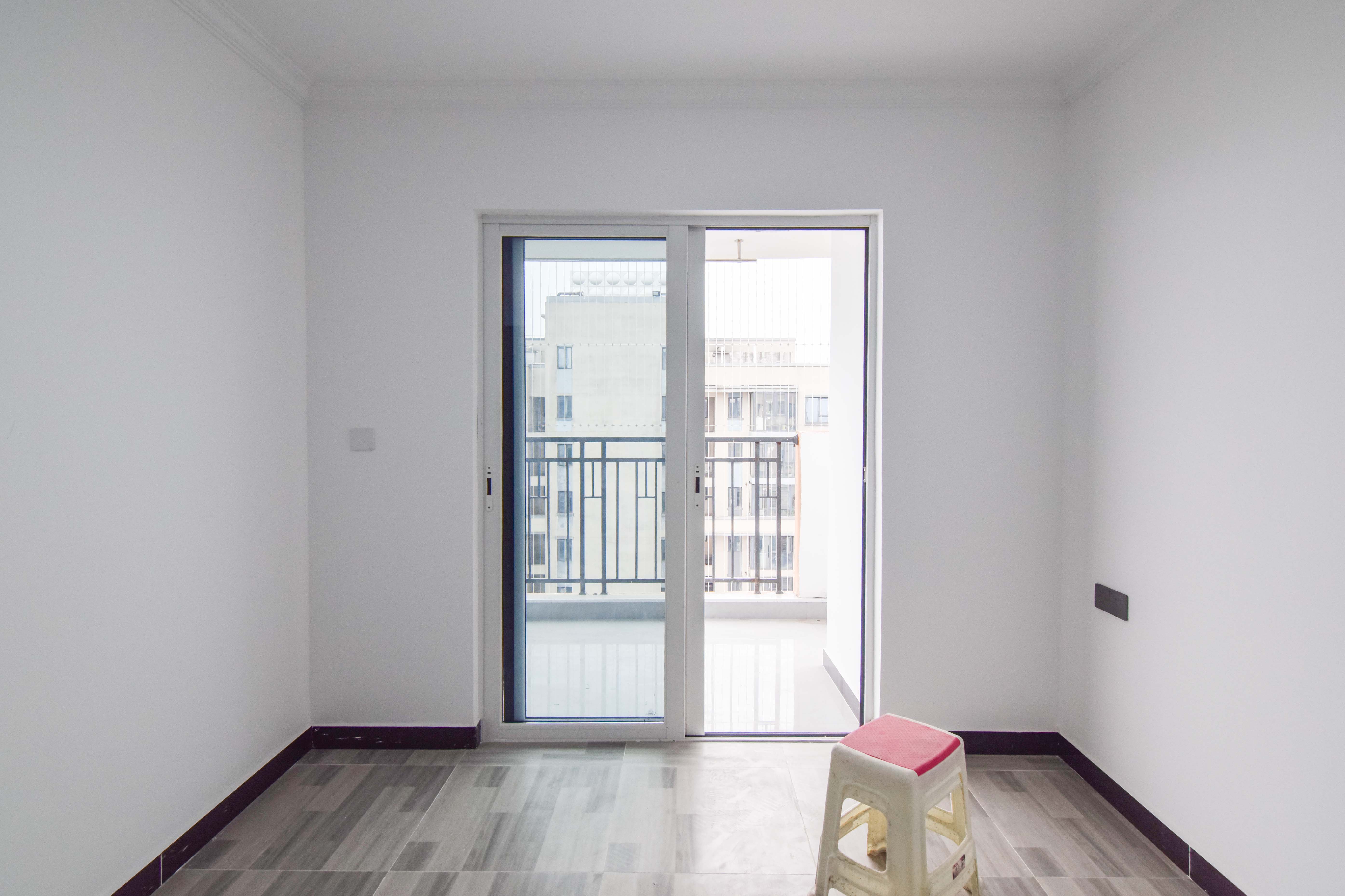 亿达智造小镇望天悦  3室2厅1卫    66.0万卧室