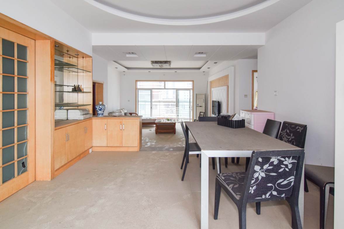 联诚花园 3室2厅2卫 65.0万 联诚花园 3室2厅2卫 65.0万其他