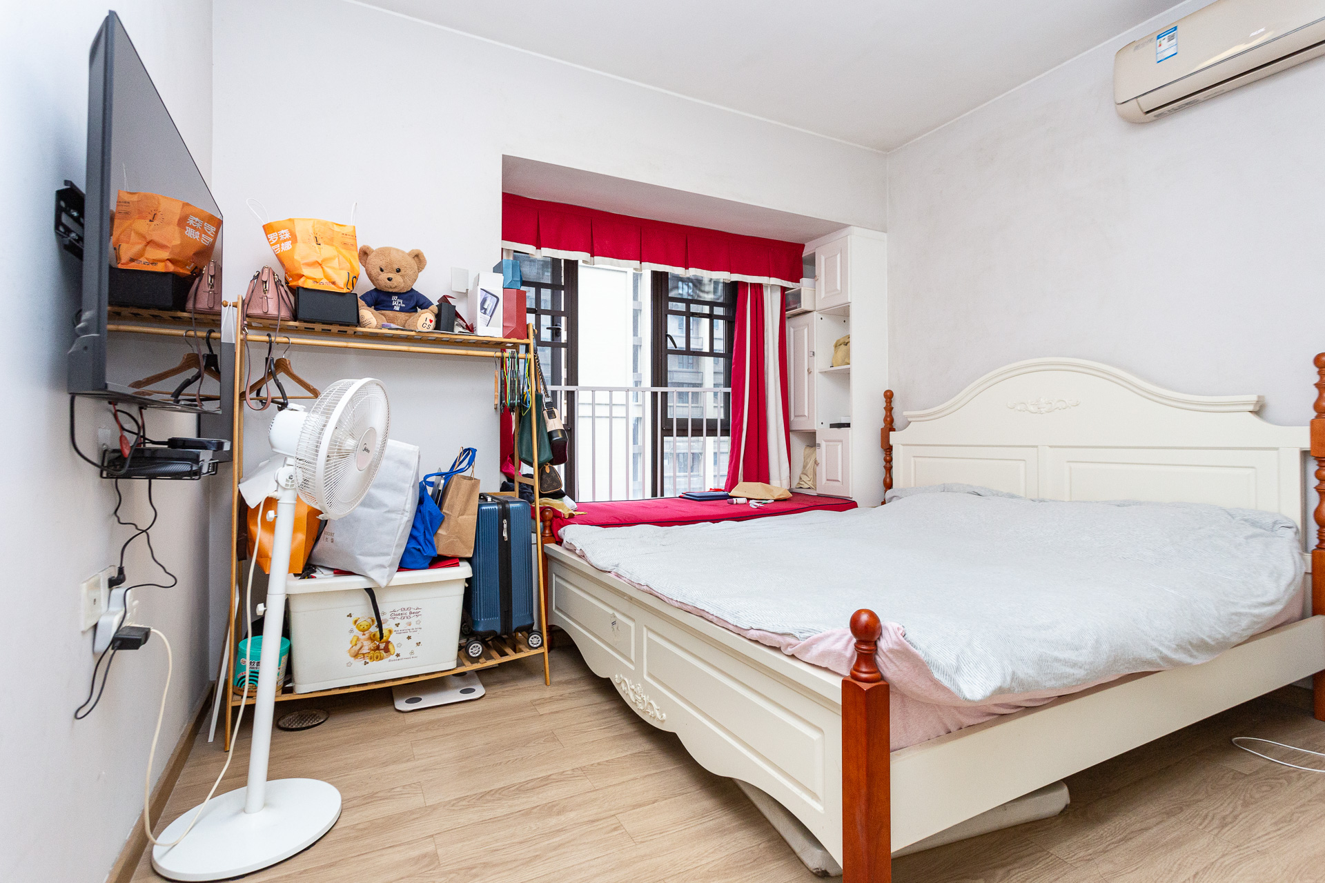 时代倾城二期 2室2厅1卫 80.0万 时代倾城二期 2室2厅1卫 80.0万卧室