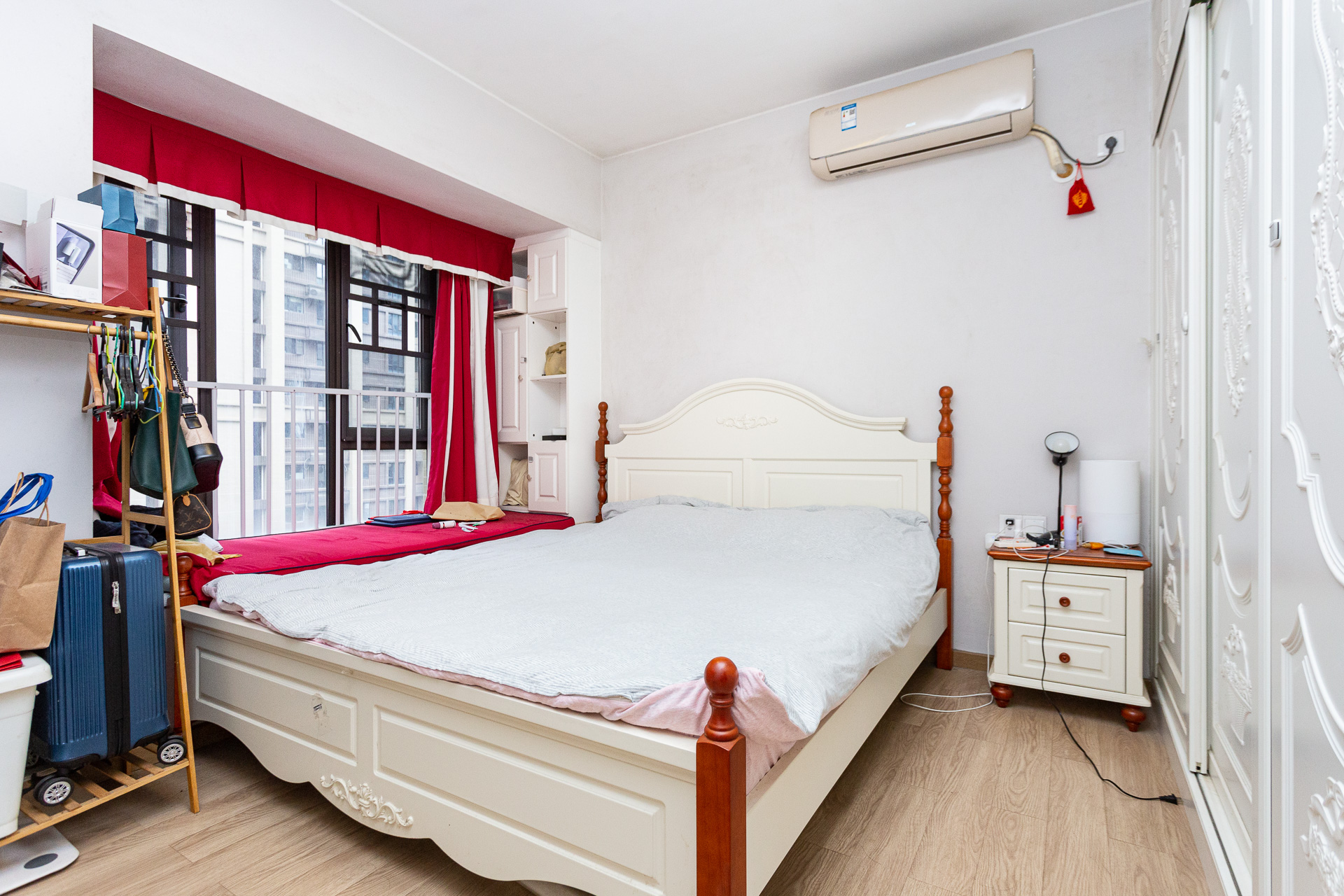 时代倾城二期 2室2厅1卫 80.0万 时代倾城二期 2室2厅1卫 80.0万卧室