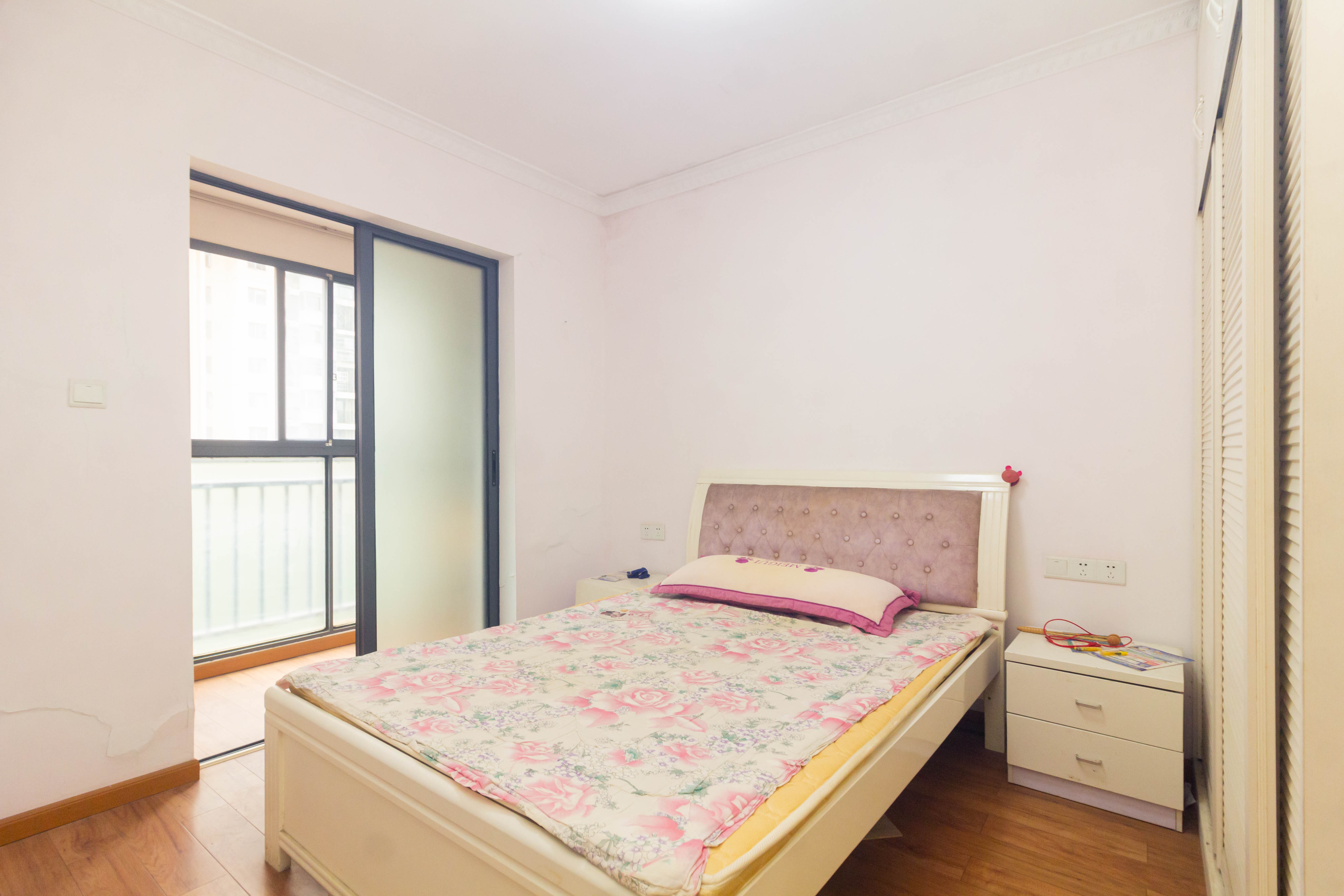 中国铁建国际城一期 1室1厅1卫 26.5万 中国铁建国际城一期 1室1厅1卫 26.5万卧室