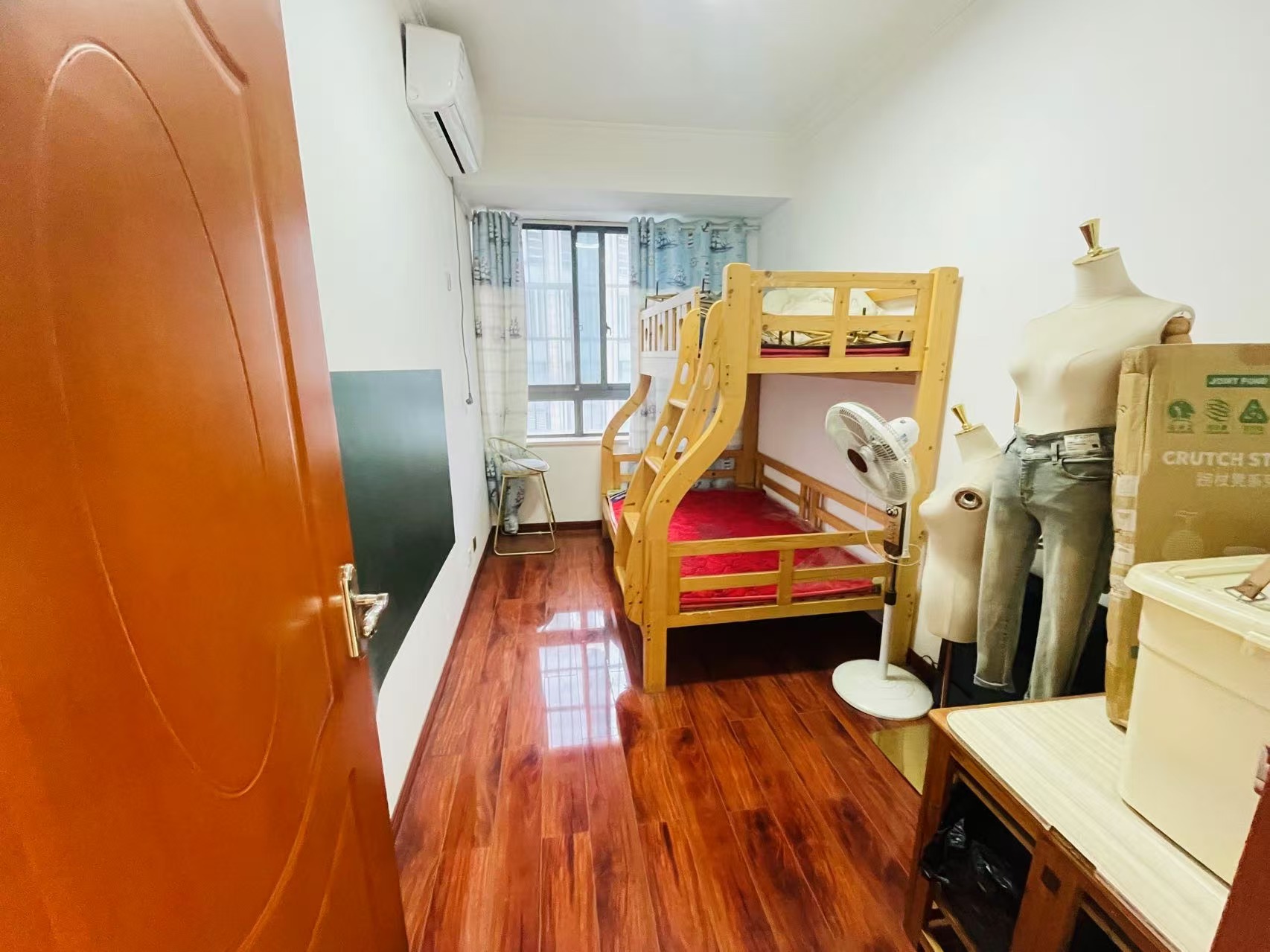 馨香橄榄城 3室2厅2卫 72.0万 馨香橄榄城 3室2厅2卫 72.0万室内图