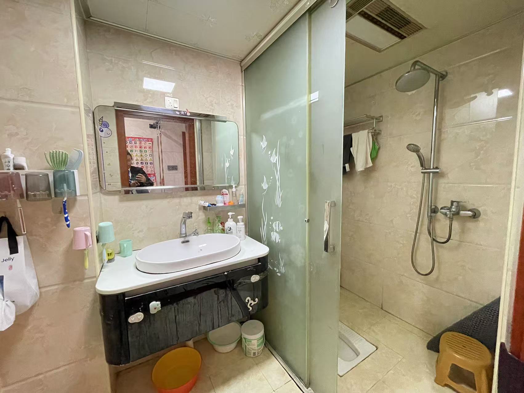 泰山公馆 3室2厅2卫 68.0万 泰山公馆 3室2厅2卫 68.0万室内图