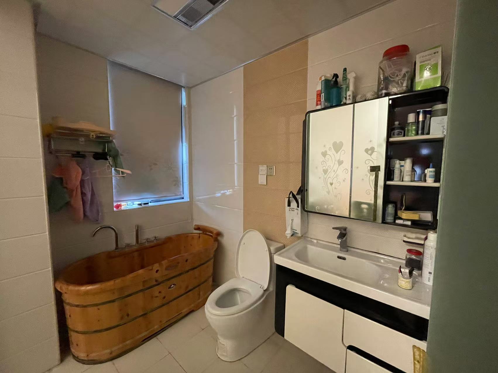 泰山公馆 3室2厅2卫 68.0万 泰山公馆 3室2厅2卫 68.0万室内图