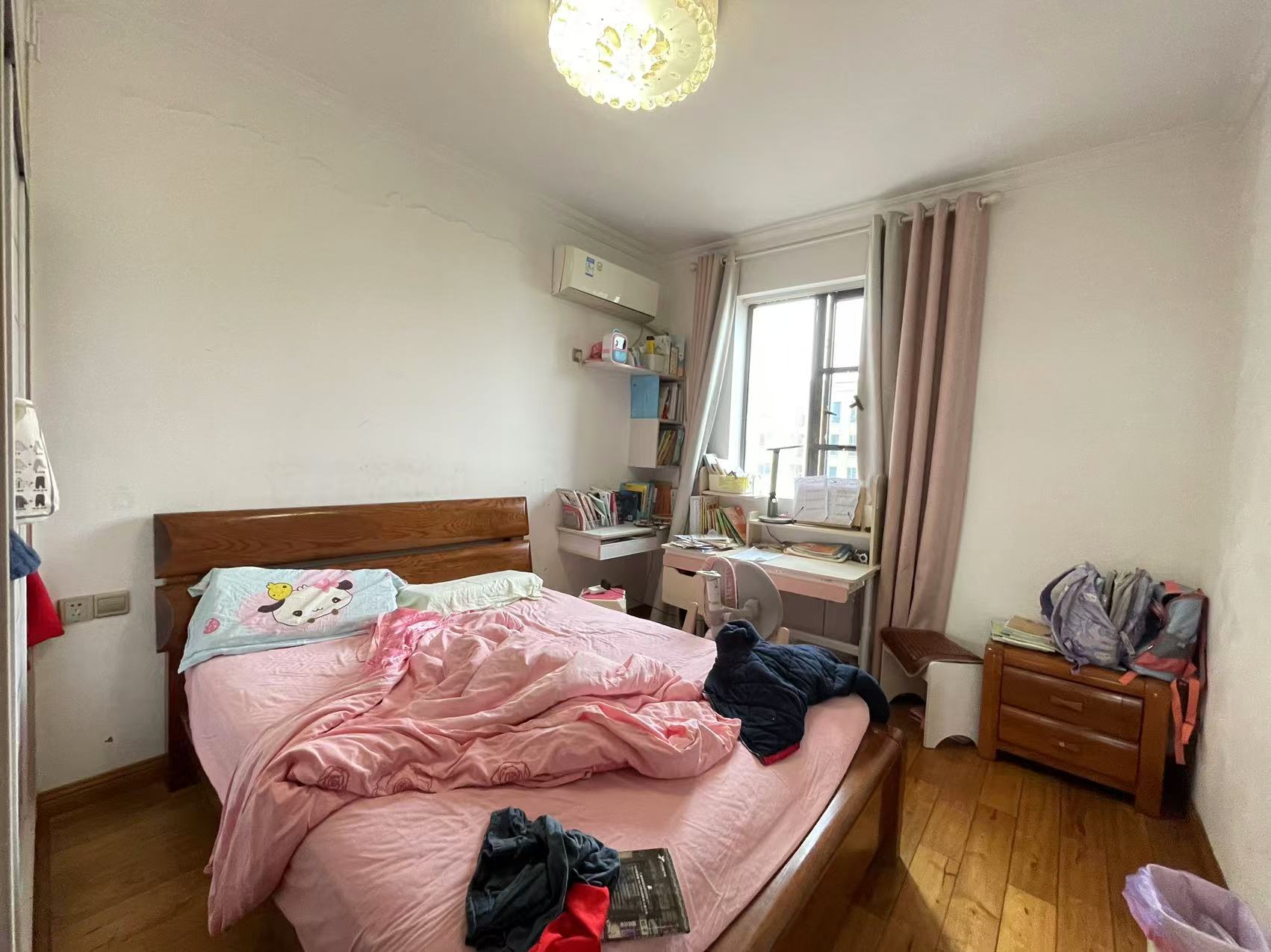 泰山公馆 3室2厅2卫 68.0万 泰山公馆 3室2厅2卫 68.0万室内图