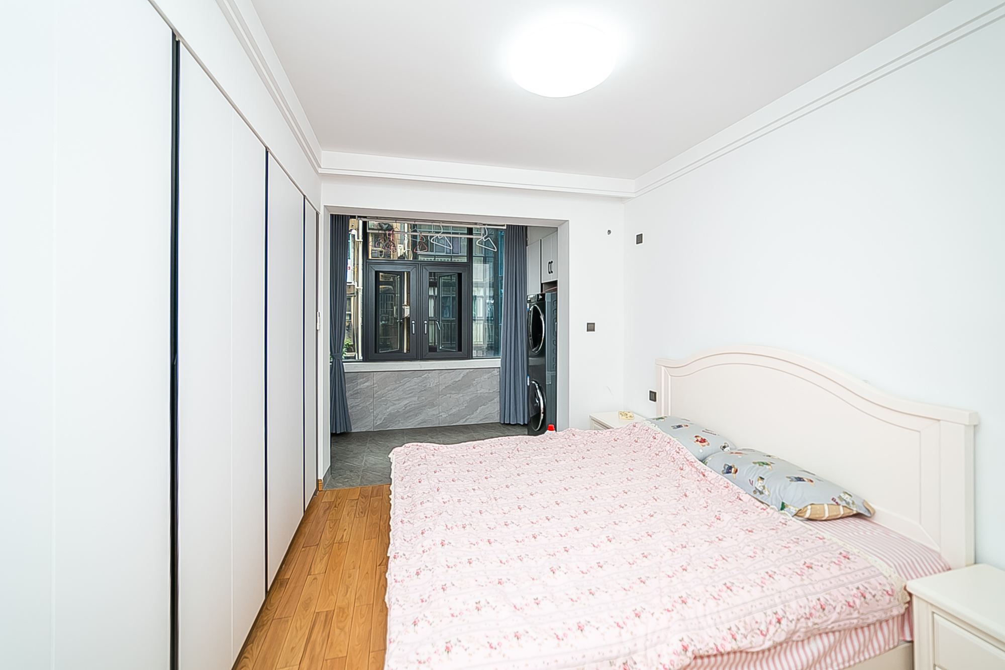 华升小区  3室2厅2卫    90.0万 华升小区  3室2厅2卫    90.0万卧室